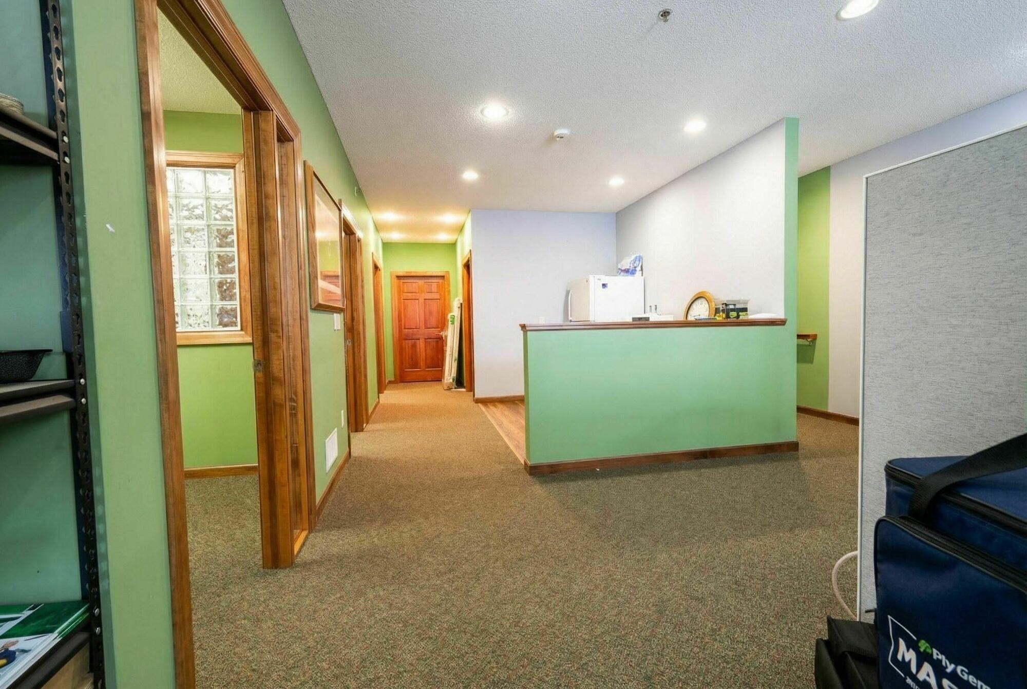 2195 Northdale Boulevard Nw Property Photo 13
