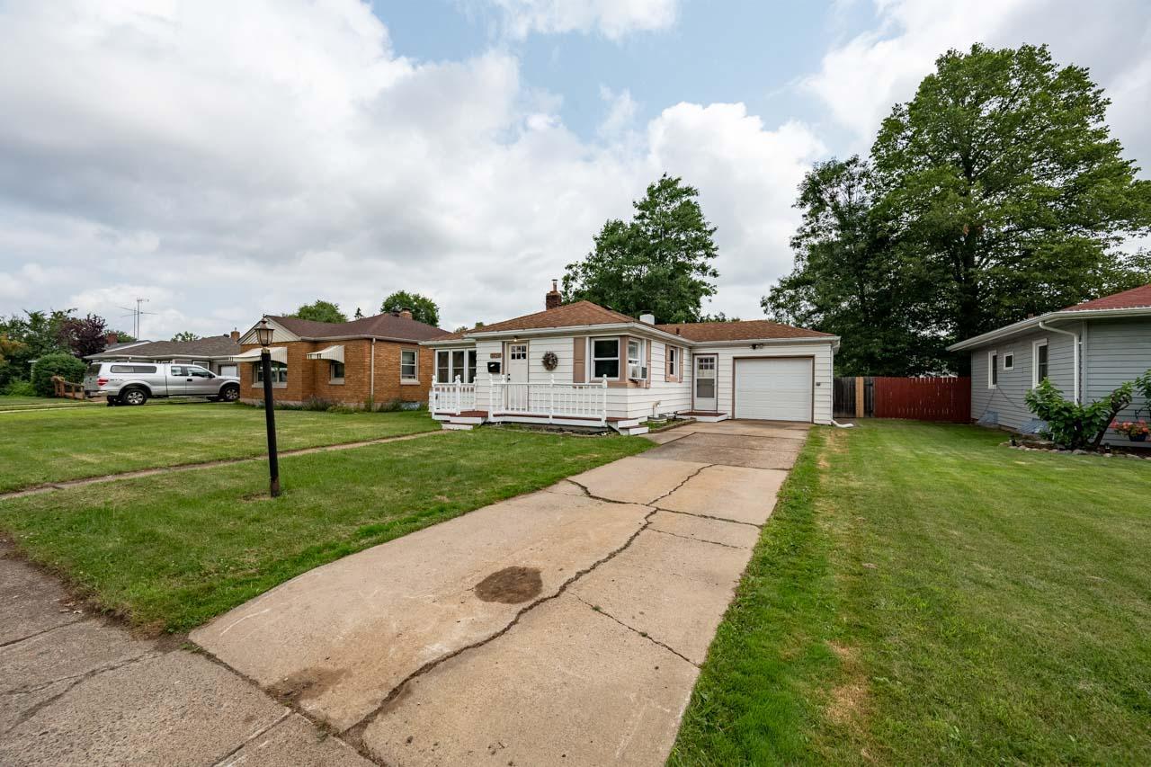 2434 9th Avenue E Property Photo 1
