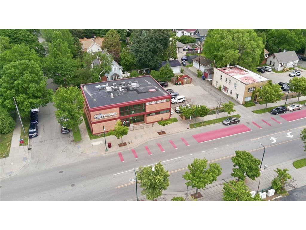 3702 E Lake Street Property Photo 1