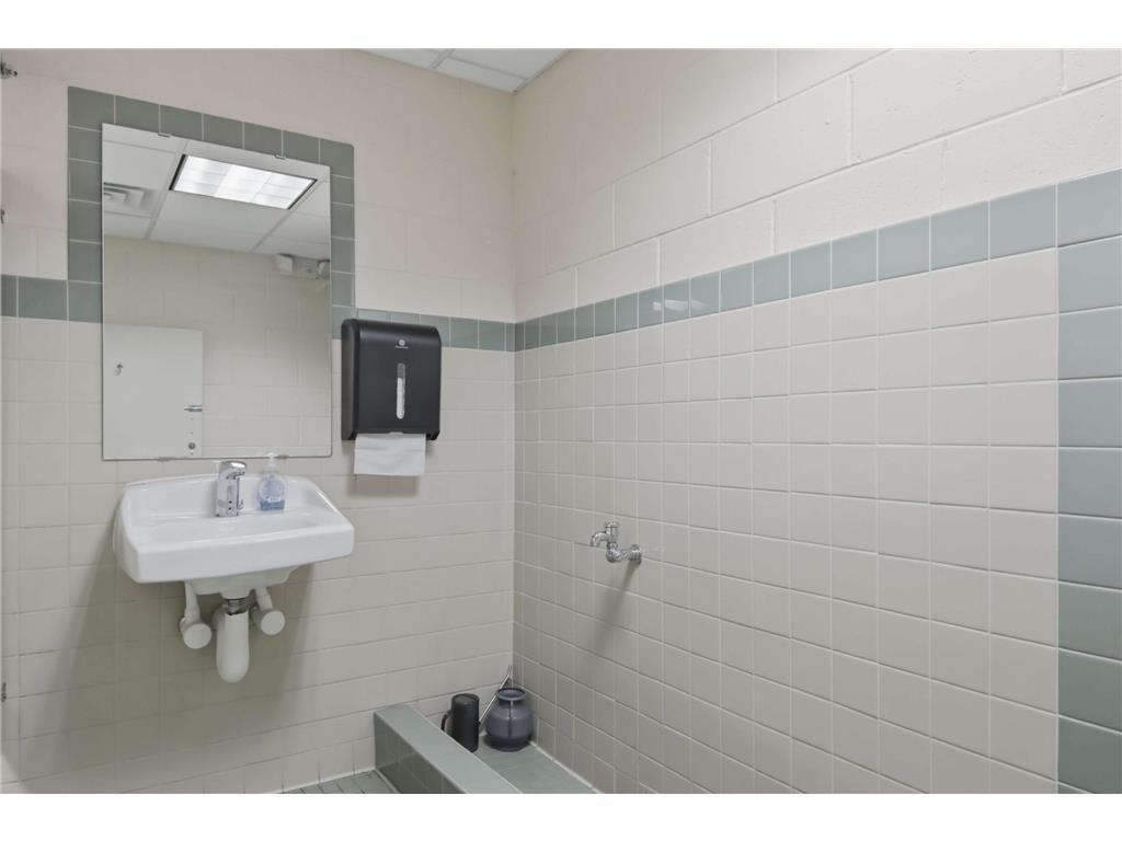 3702 E Lake Street Property Photo 61