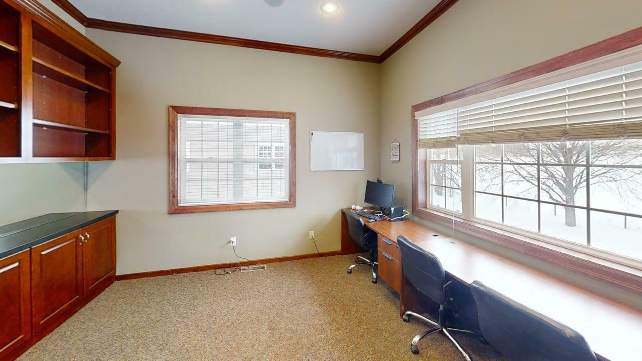 2191 Northdale Boulevard Nw Property Photo 3