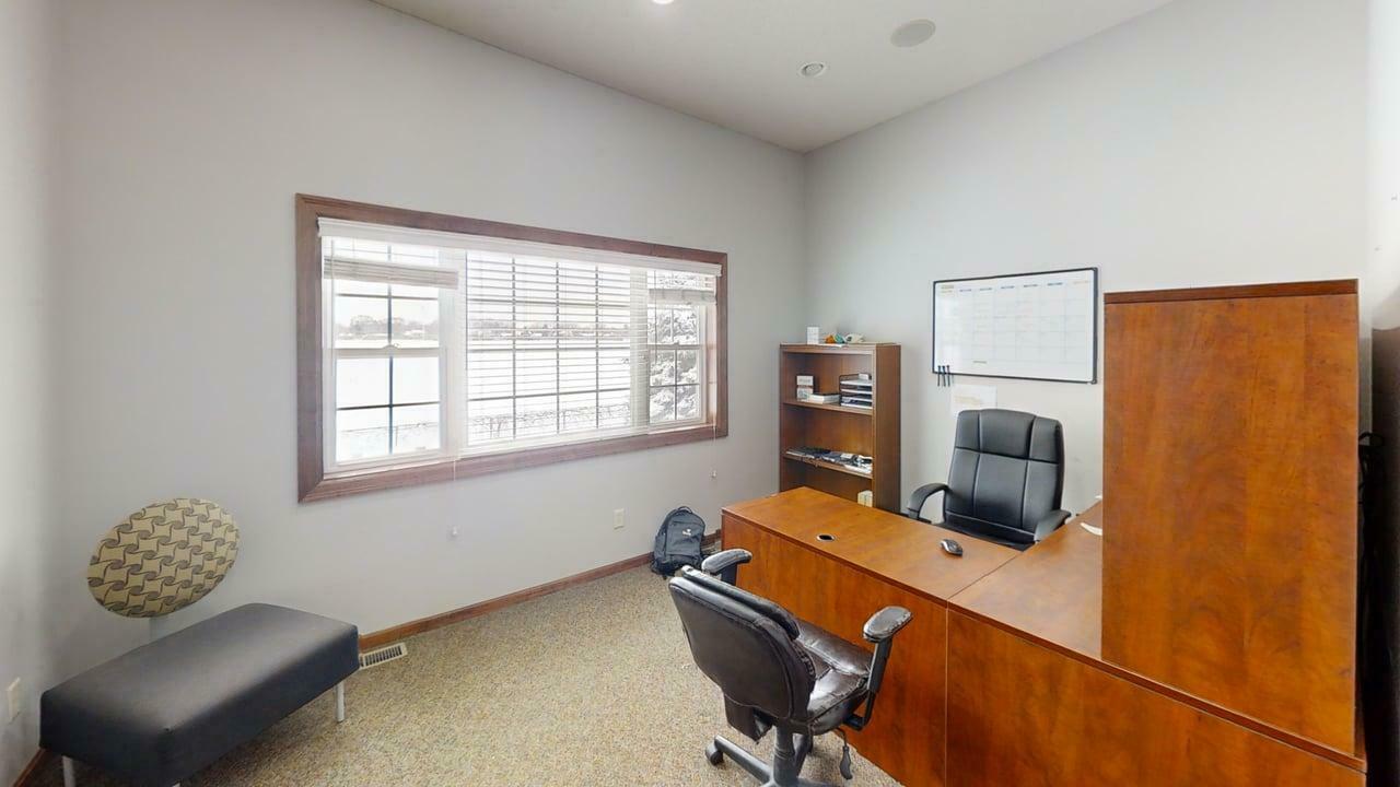 2191 Northdale Boulevard Nw Property Photo 4