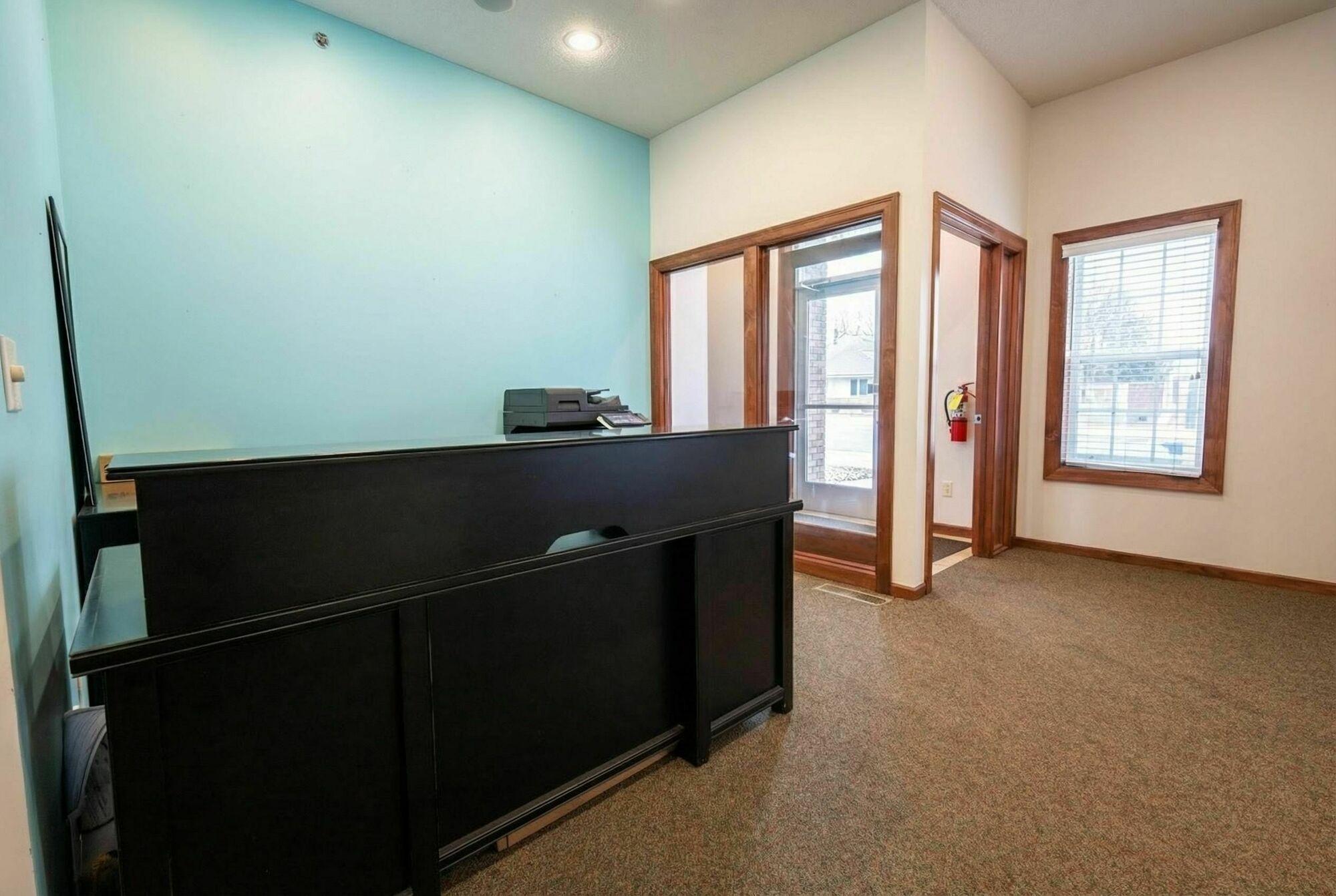 2191 Northdale Boulevard Nw Property Photo 6
