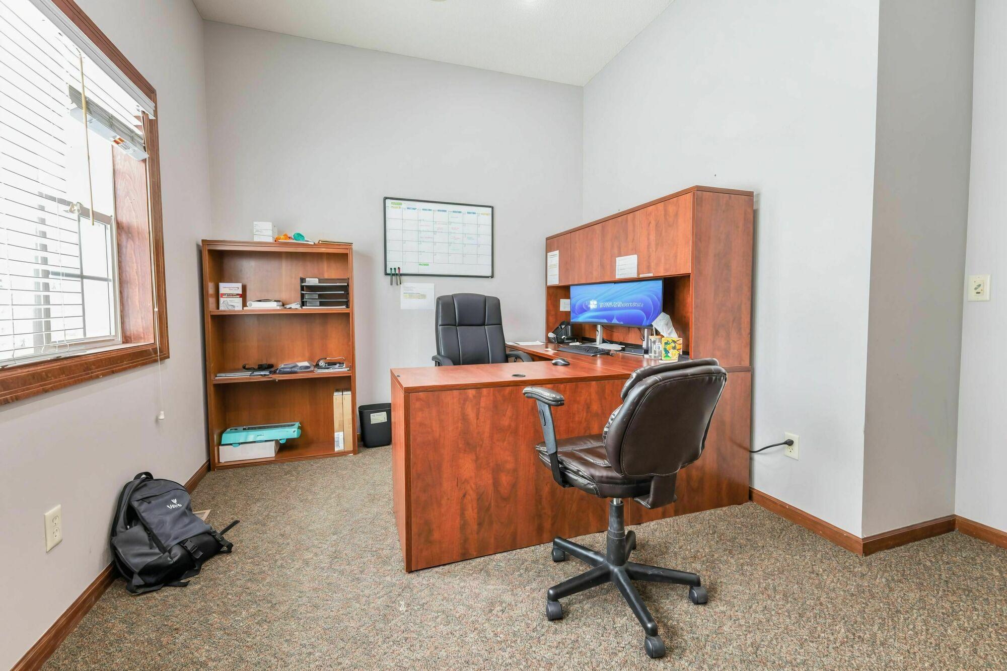 2191 Northdale Boulevard Nw Property Photo 13