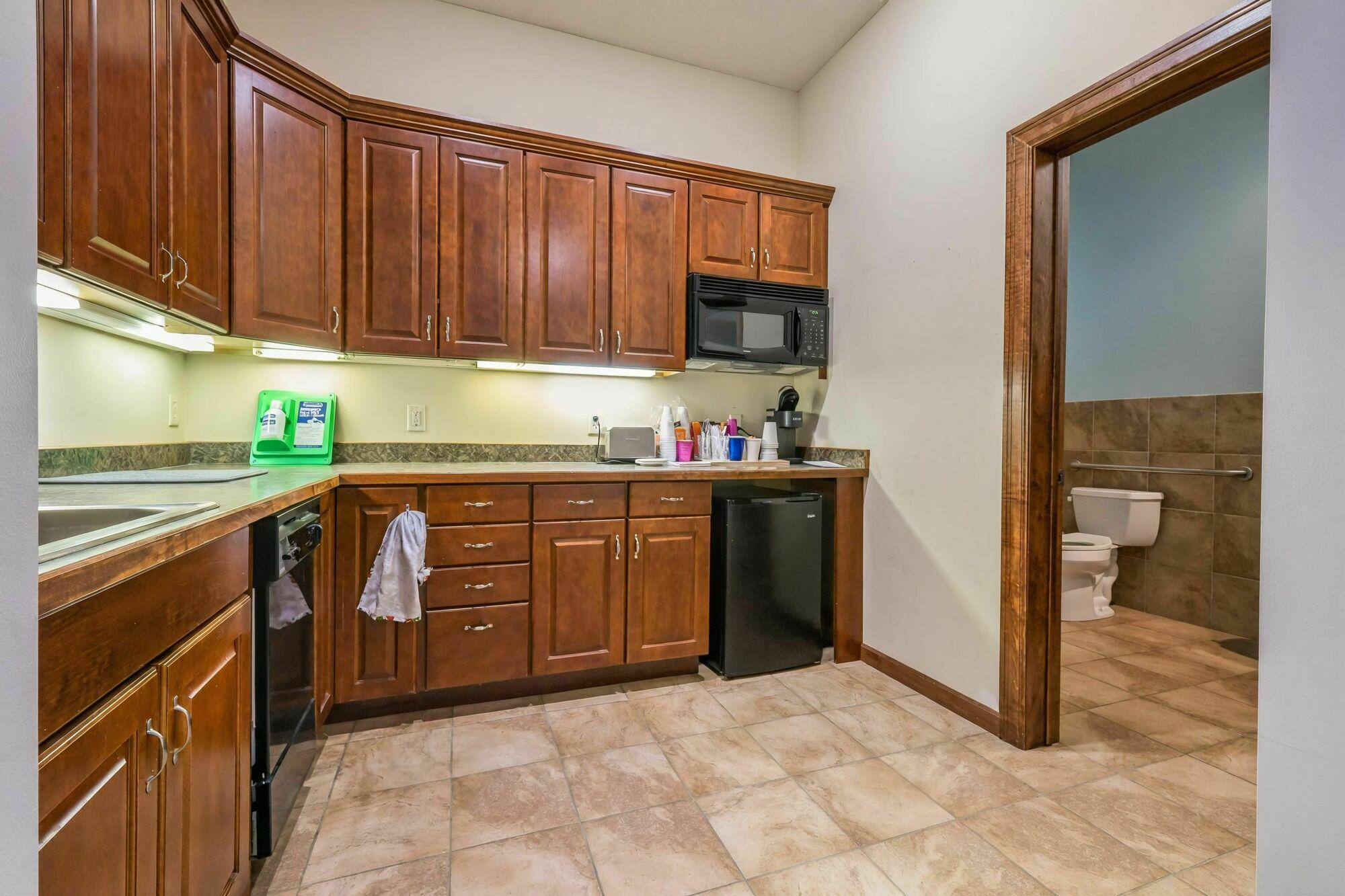 2191 Northdale Boulevard Nw Property Photo 14