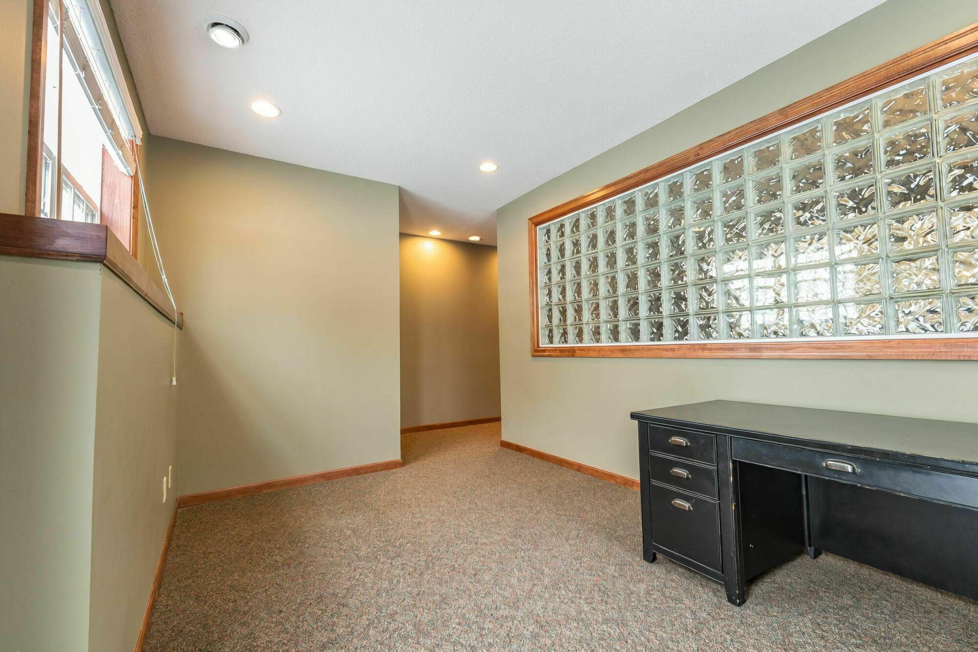 2191 Northdale Boulevard Nw Property Photo 20