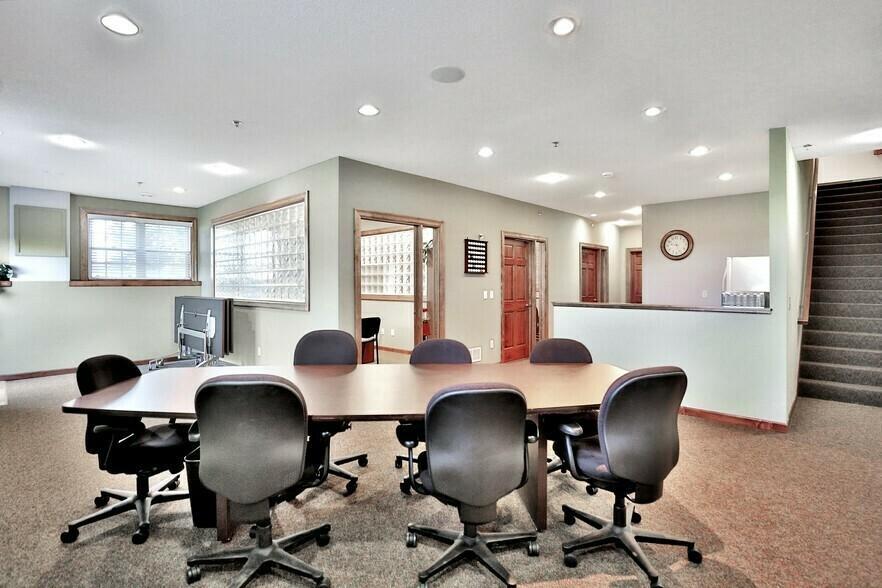2191 Northdale Boulevard Nw Property Photo 28