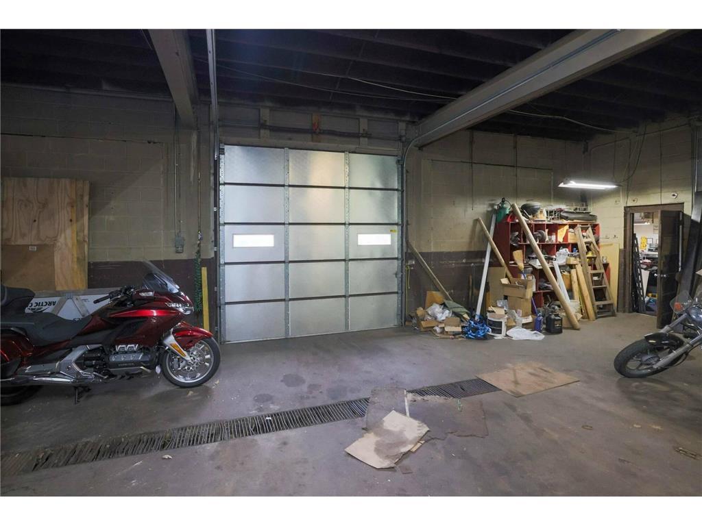 4215 E Lake Street Property Photo 5