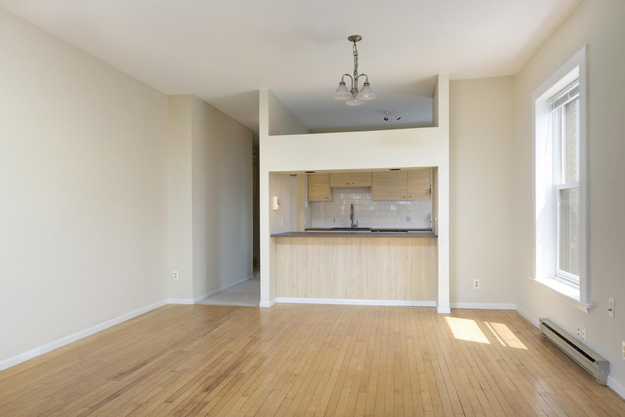 2421 Emerson Avenue S 107 Property Photo 18