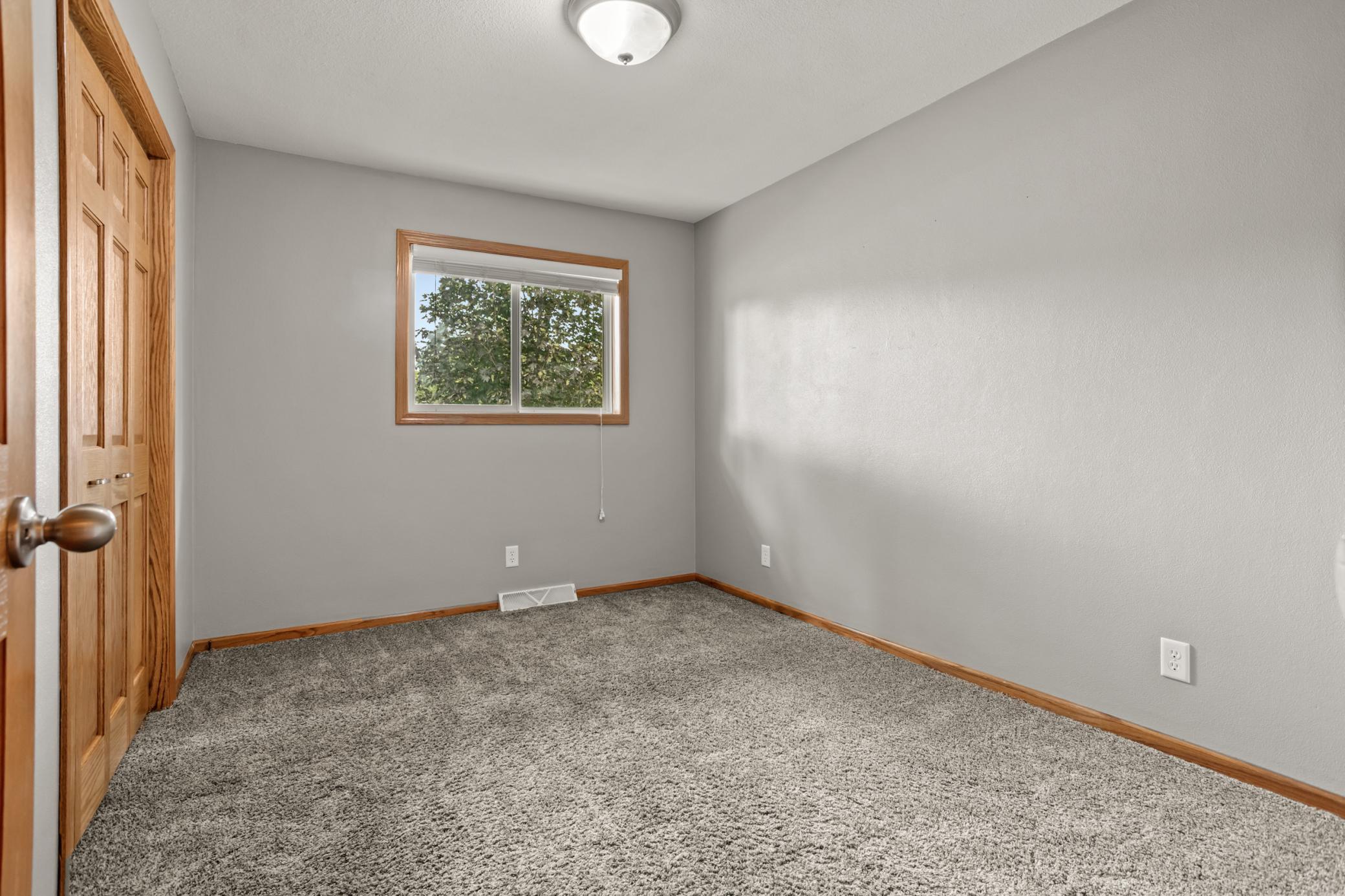 1108 S River Drive Property Photo 15