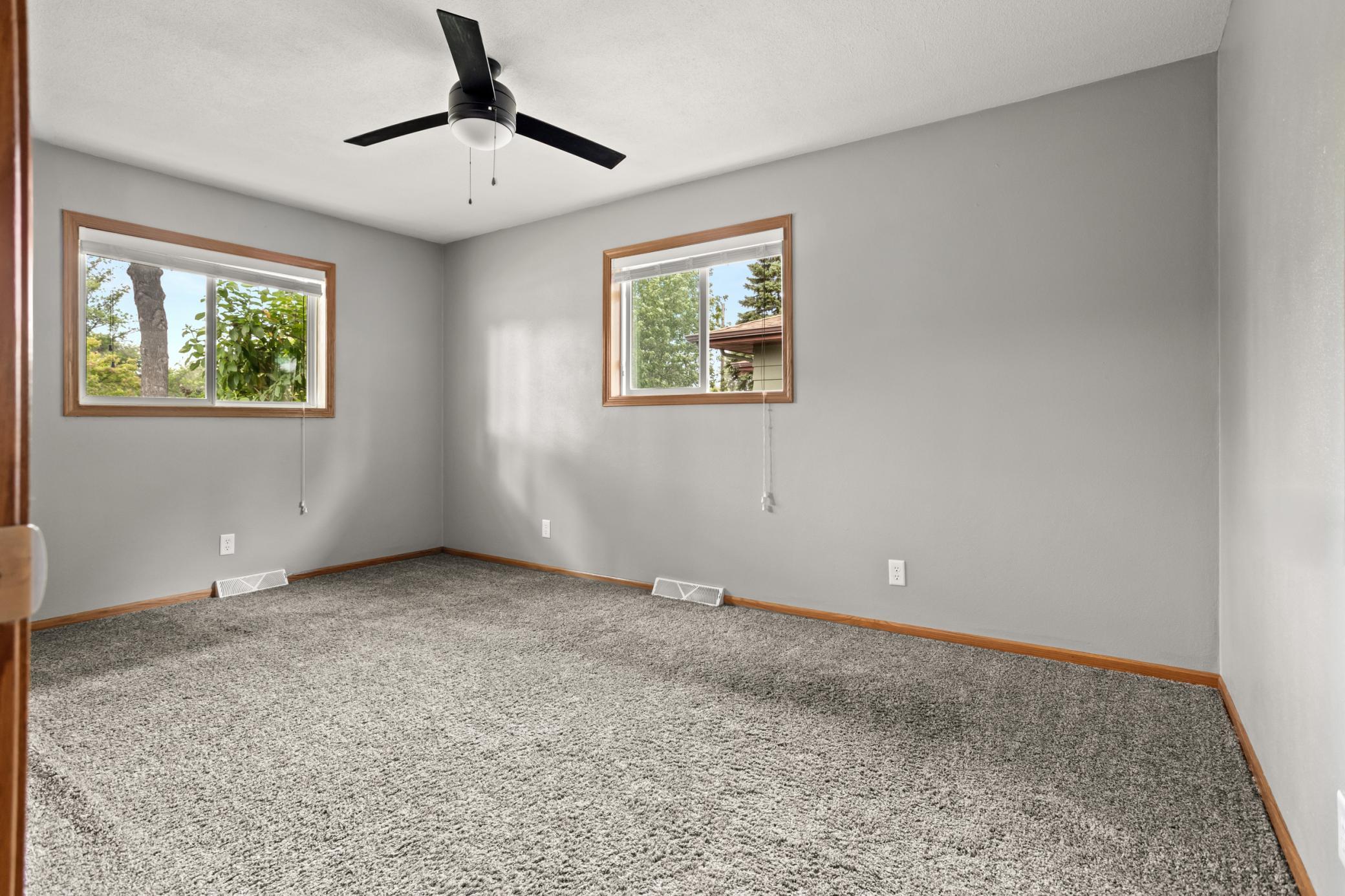 1108 S River Drive Property Photo 17