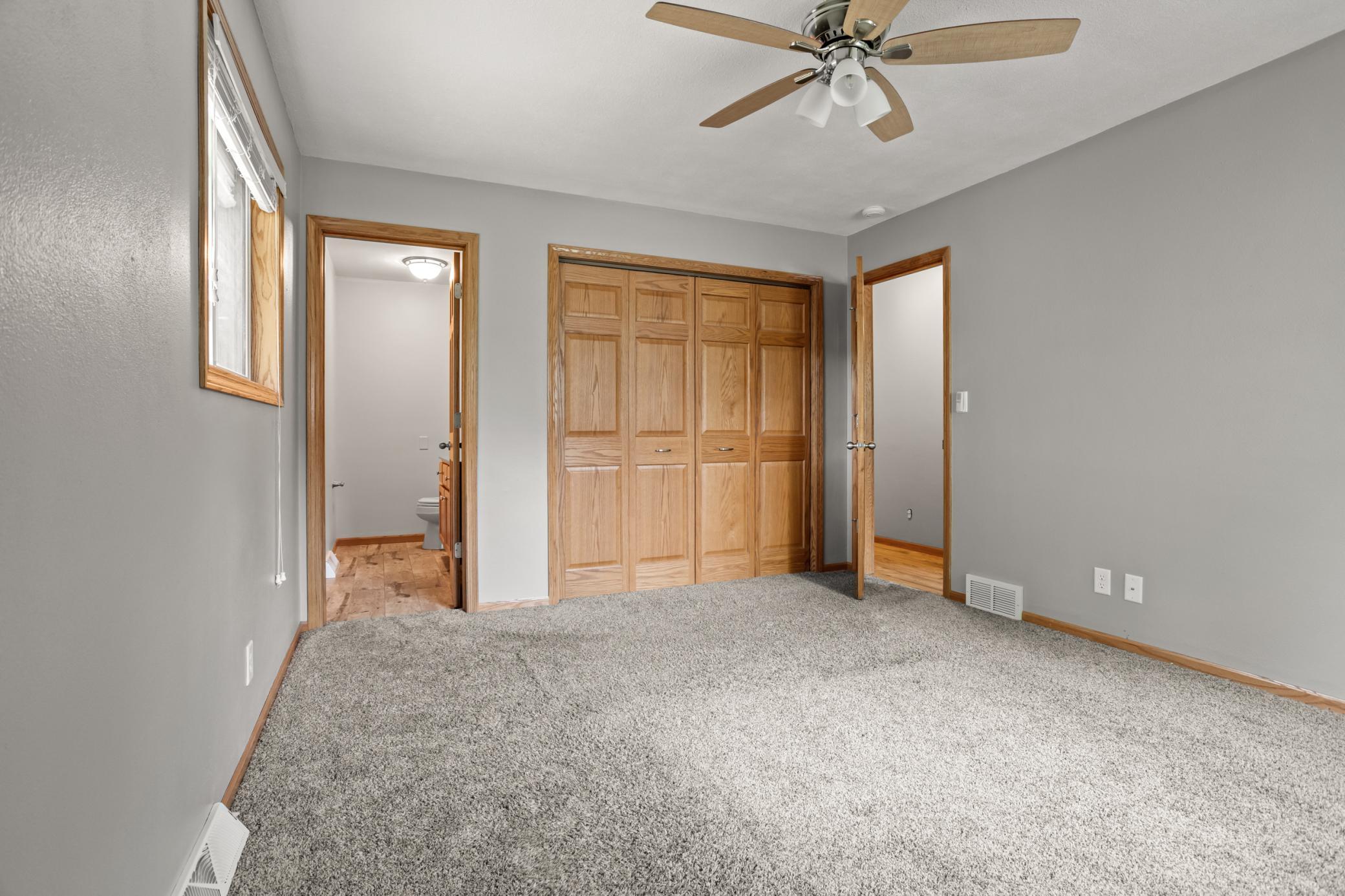 1108 S River Drive Property Photo 20