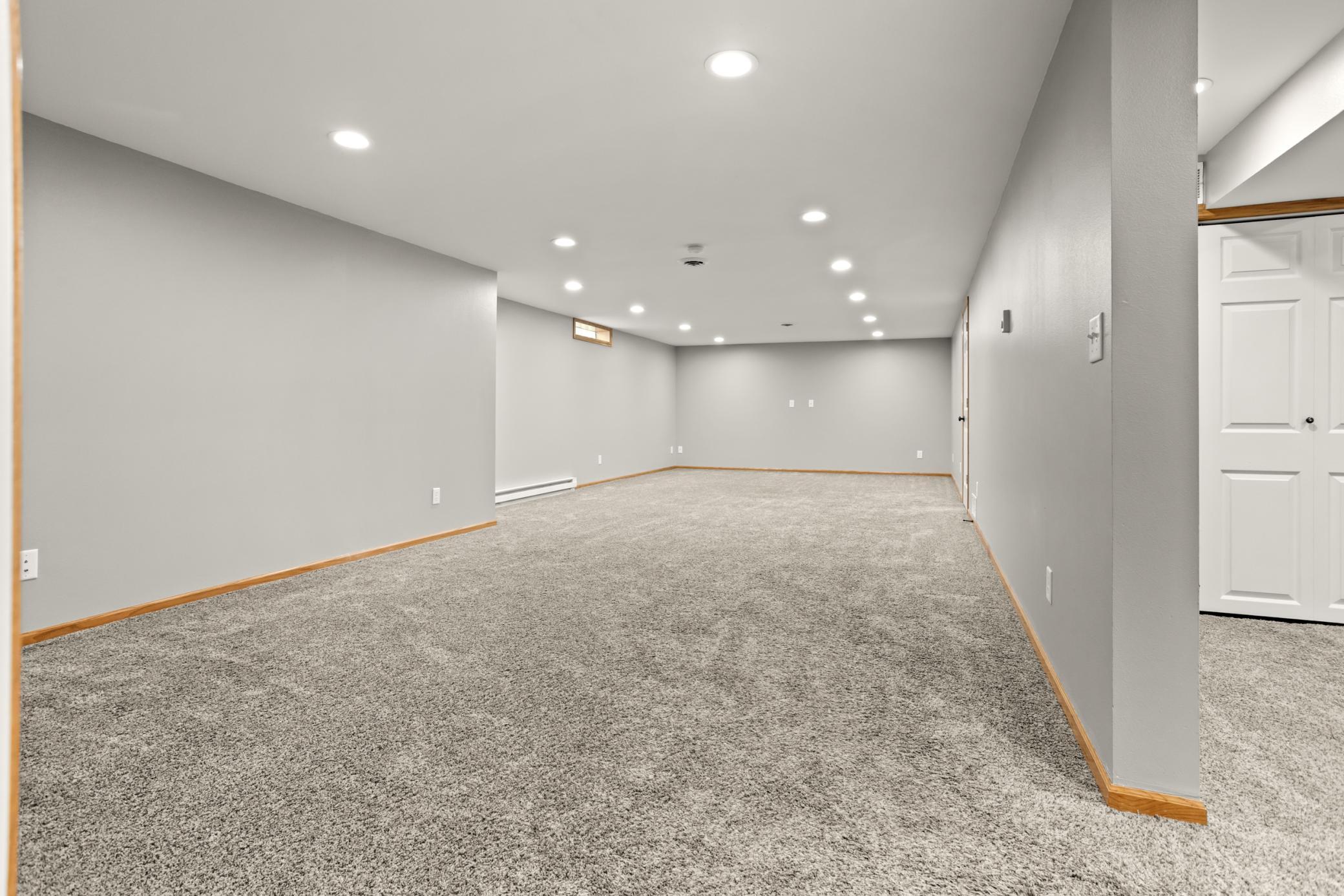 1108 S River Drive Property Photo 32