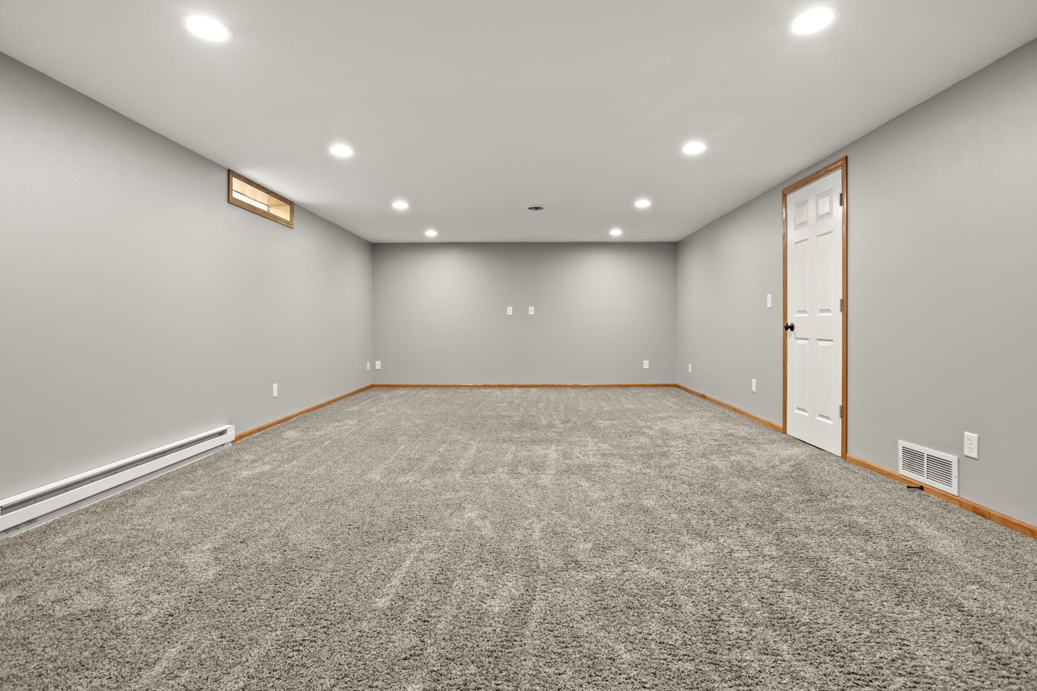 1108 S River Drive Property Photo 33