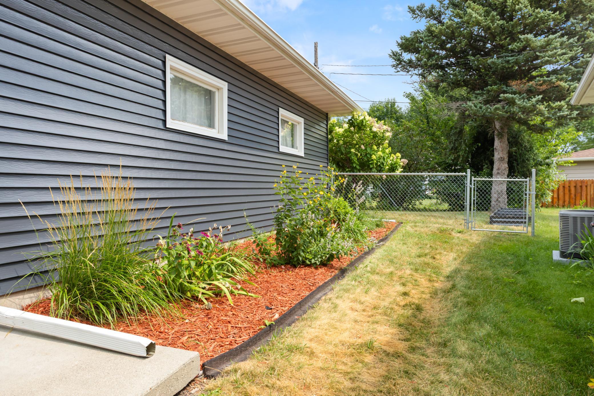 1108 S River Drive Property Photo 37
