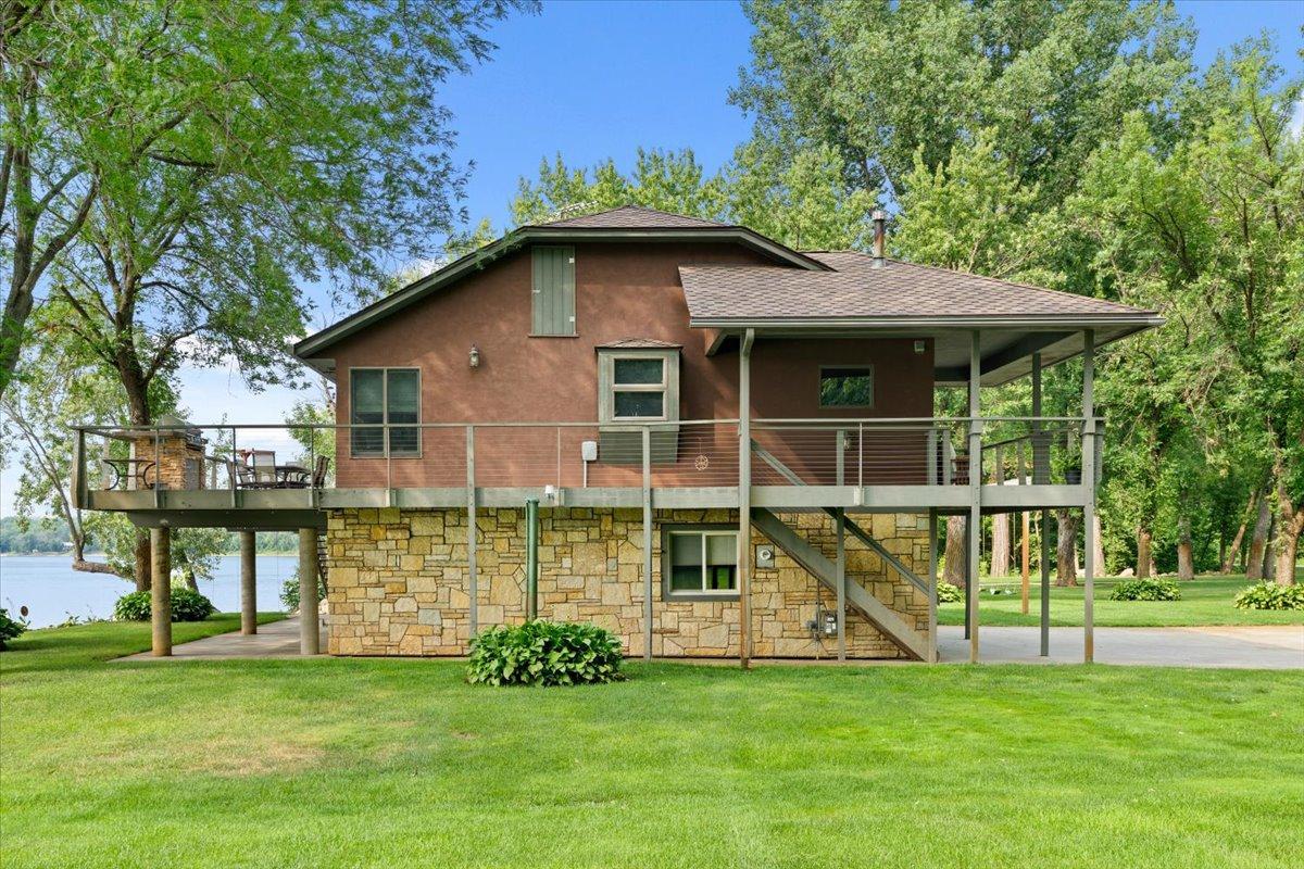 N929 825th Street Property Photo 48