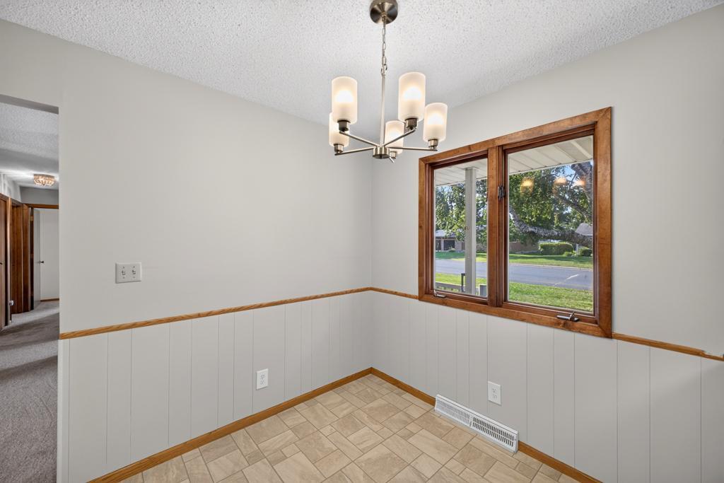 508 E Main Street Property Photo 14