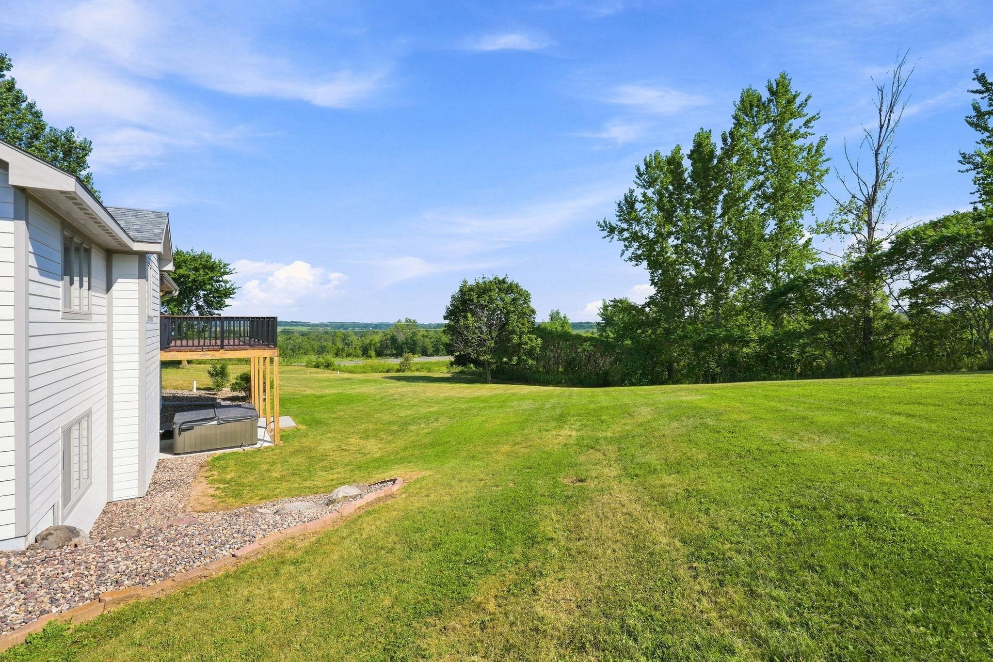 836 County Road D Property Photo 4