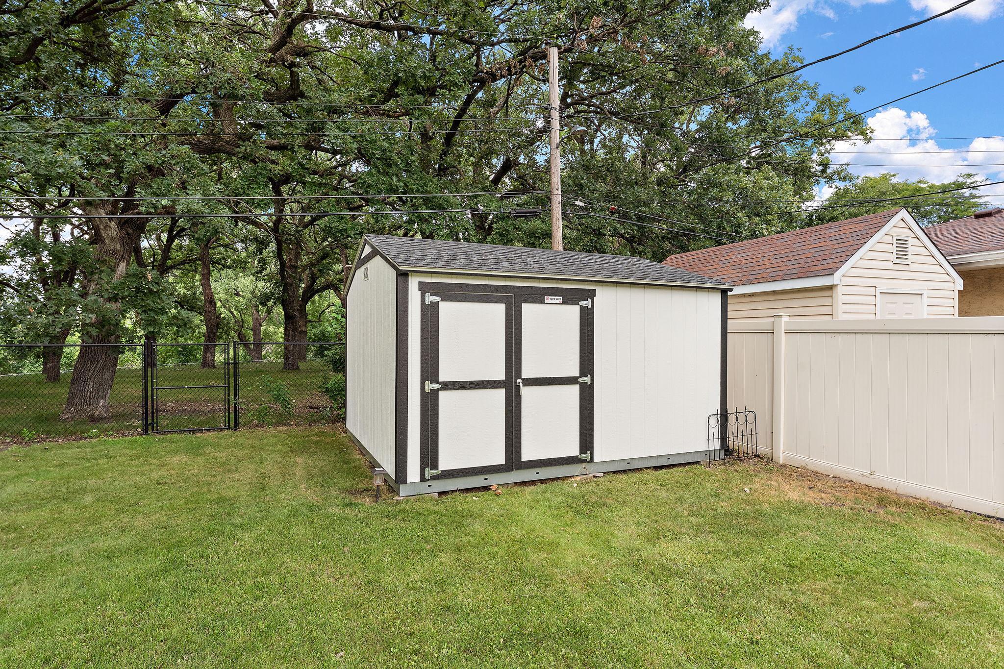 200 Rice Creek Boulevard Ne Property Photo 8