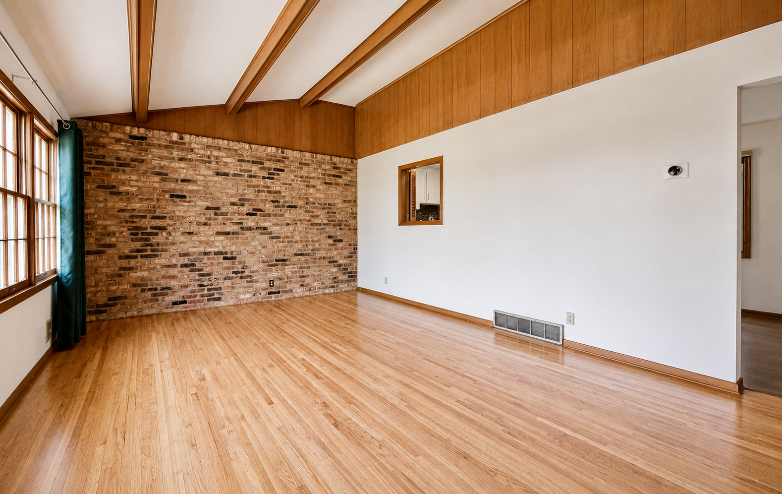 200 Rice Creek Boulevard Ne Property Photo 18