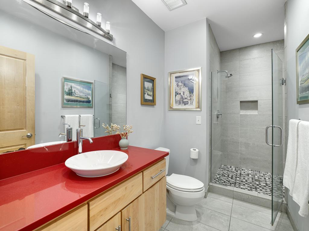 300 Wall Street 701 Property Photo 23