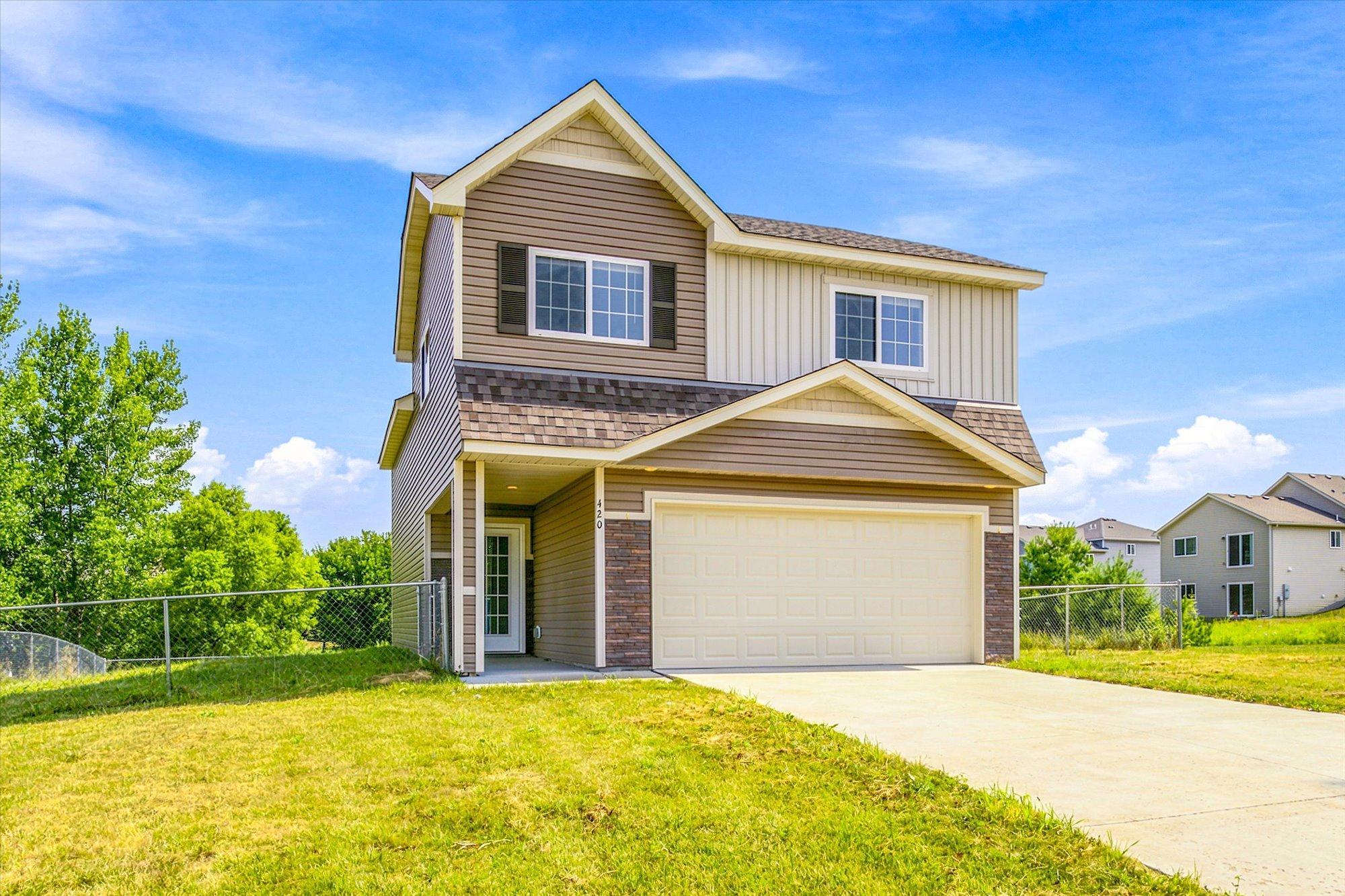 420 Highview Loop Se Property Photo 1