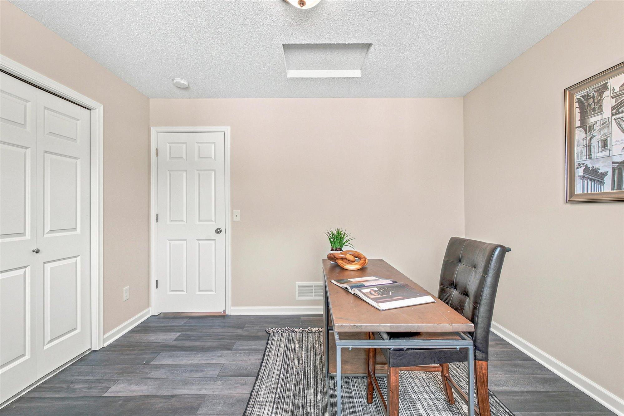 420 Highview Loop Se Property Photo 16