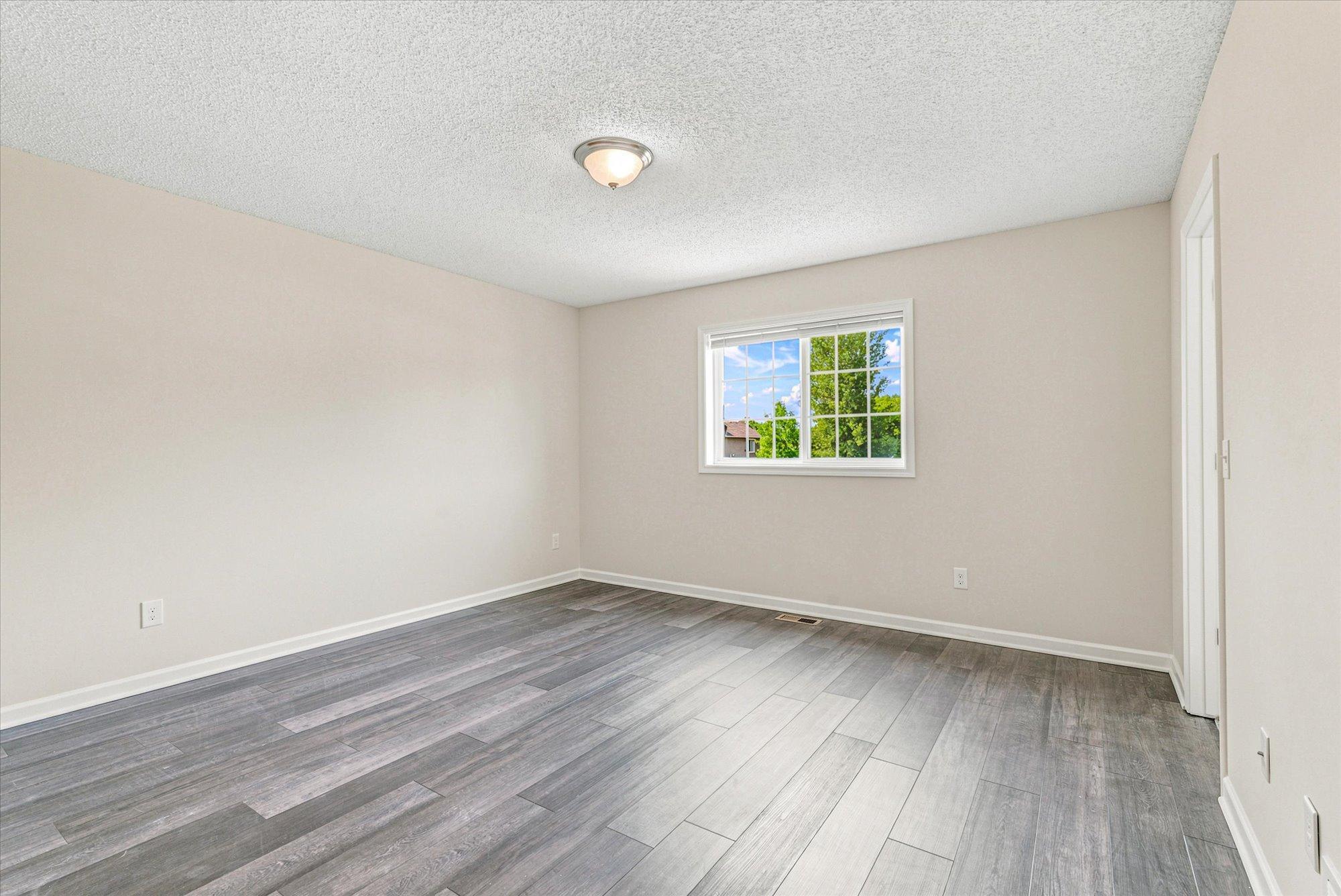420 Highview Loop Se Property Photo 17