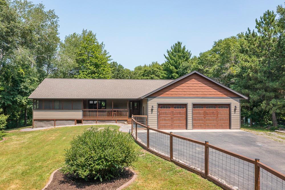 10834 E Shore Drive Property Photo 1