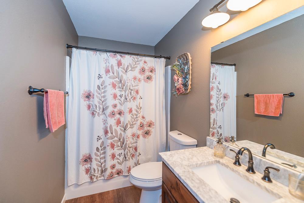 10834 E Shore Drive Property Photo 17