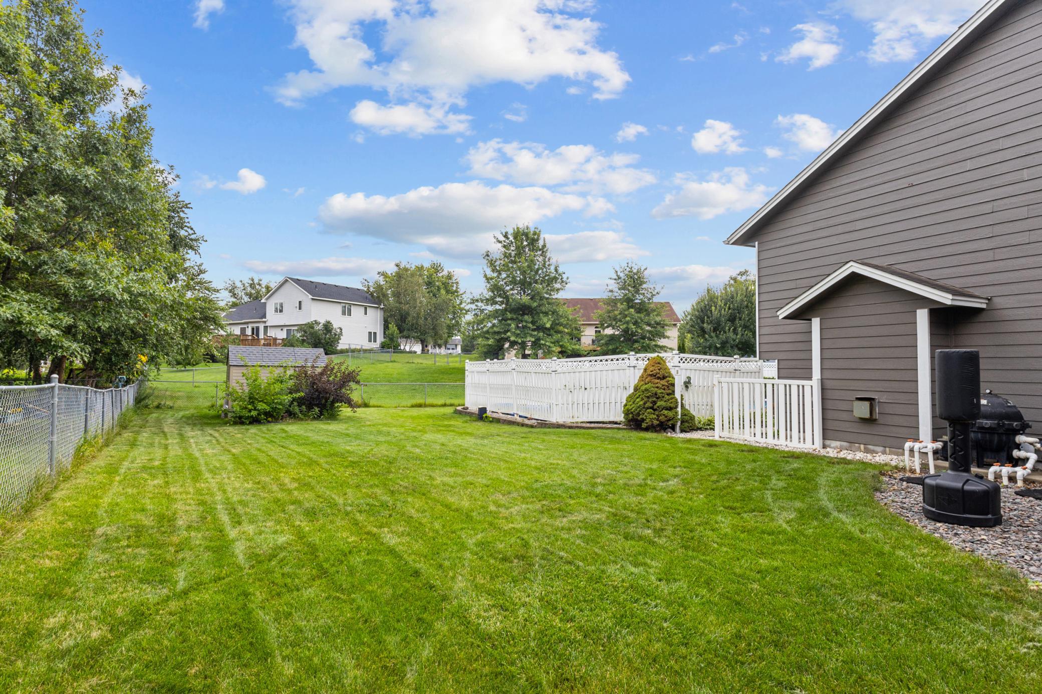 15712 Crocus Avenue W Property Photo 10