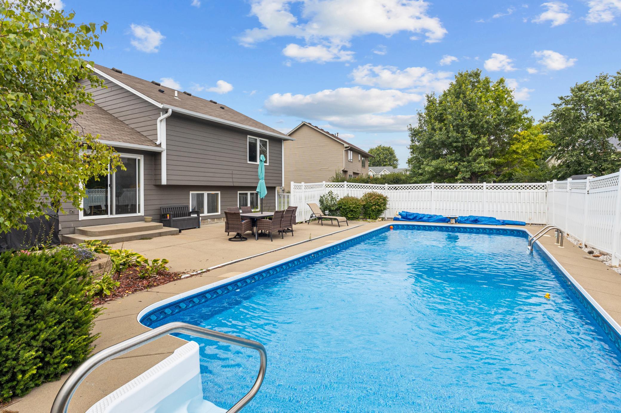 15712 Crocus Avenue W Property Photo 26