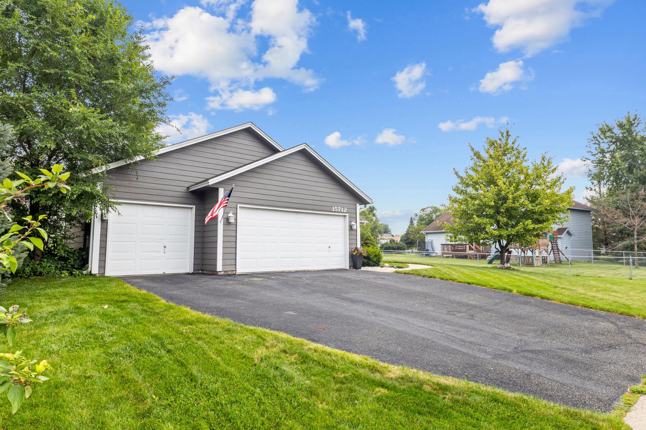 15712 Crocus Avenue W Property Photo 31