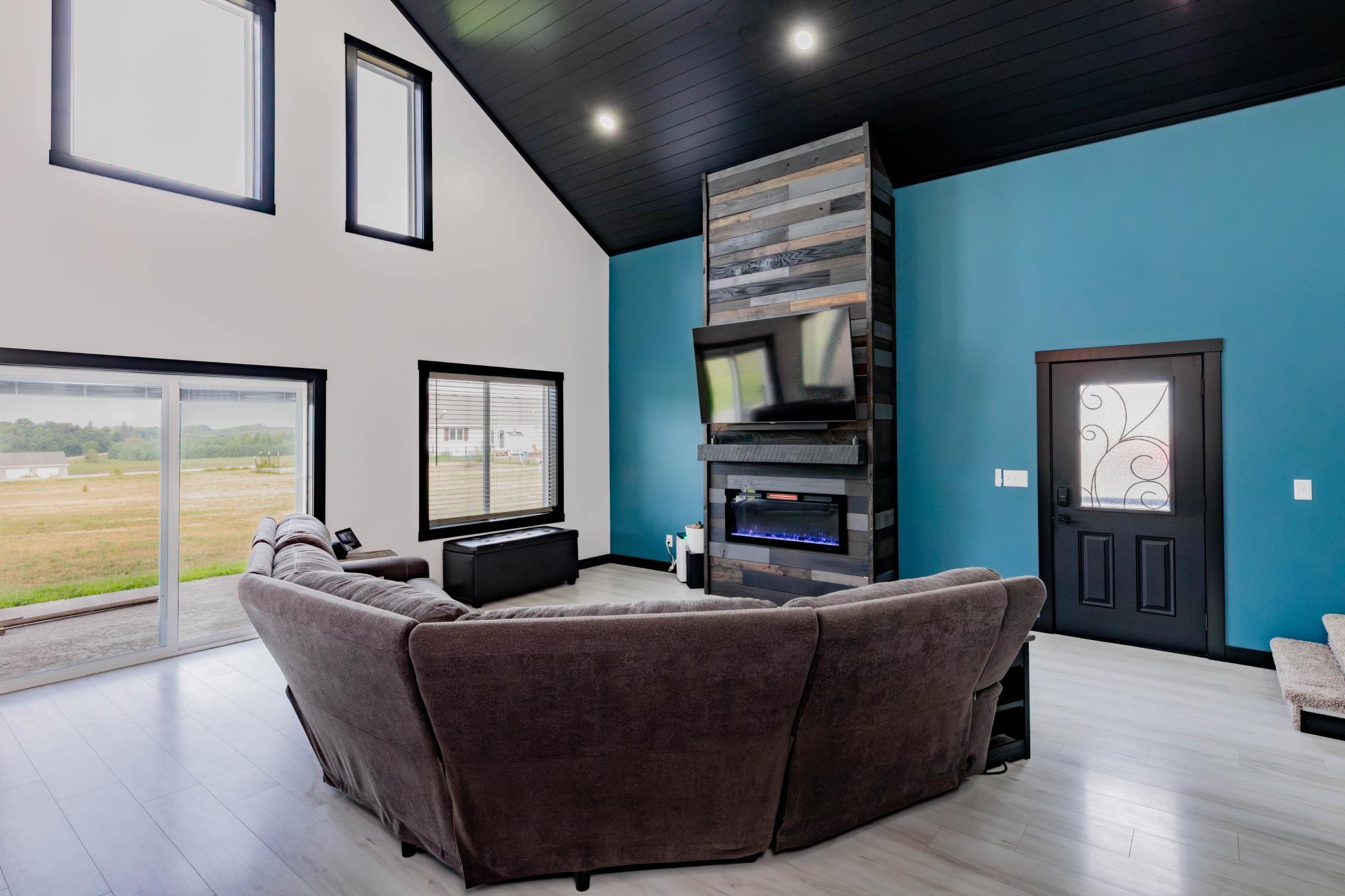 20193 Cassidy Lane Property Photo 11