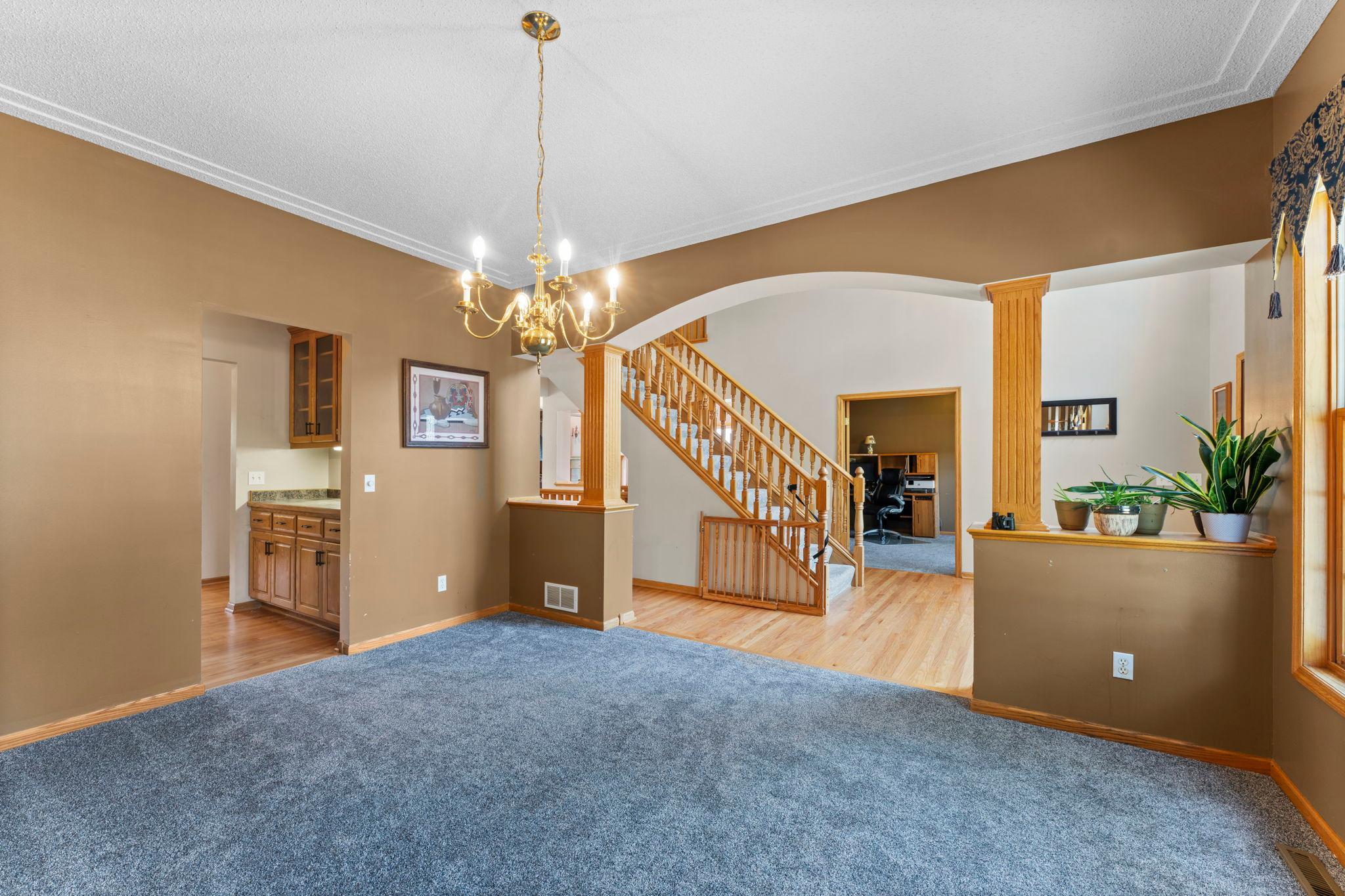 1484 Riverbluff Drive Property Photo 11