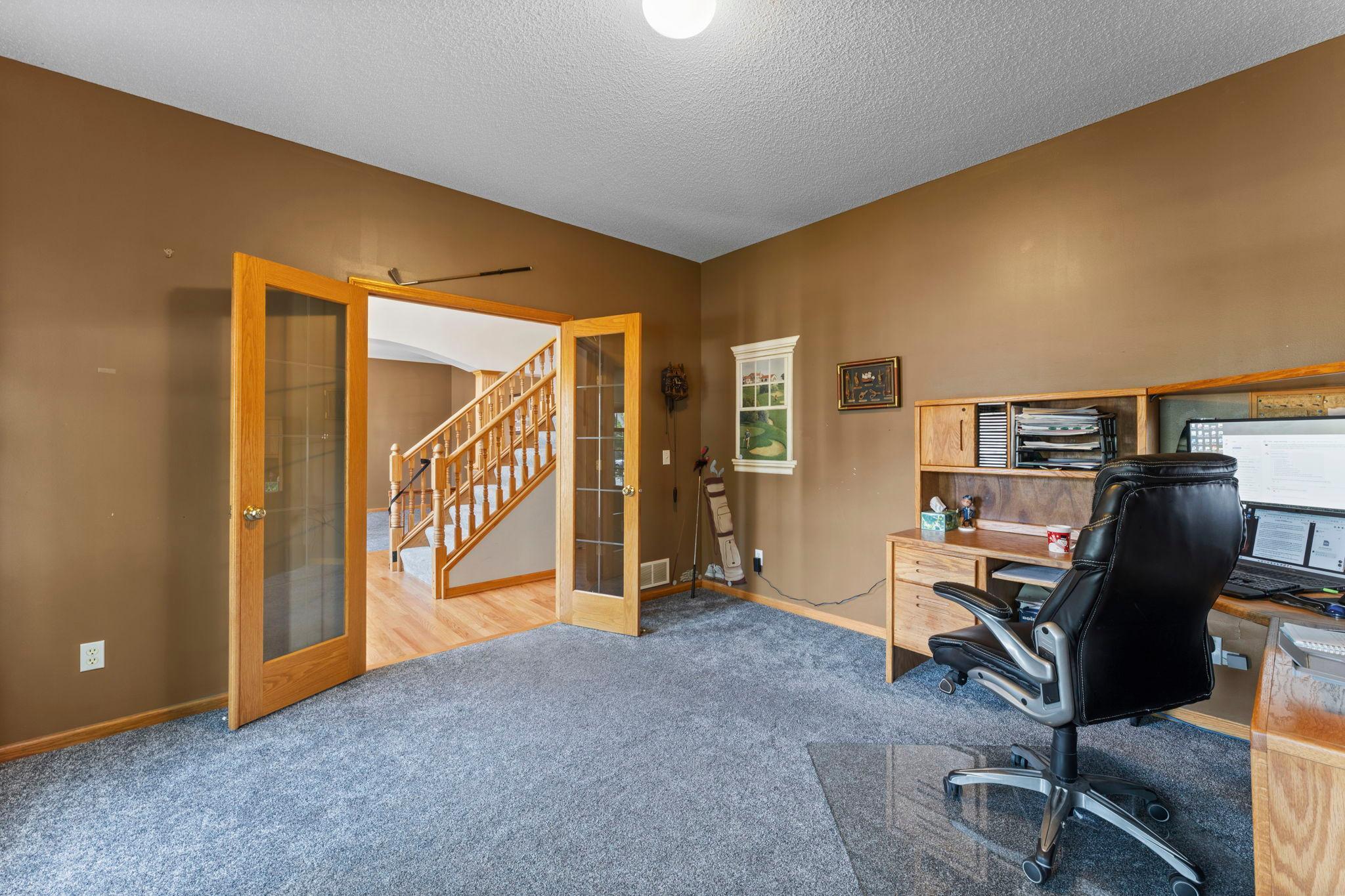 1484 Riverbluff Drive Property Photo 12