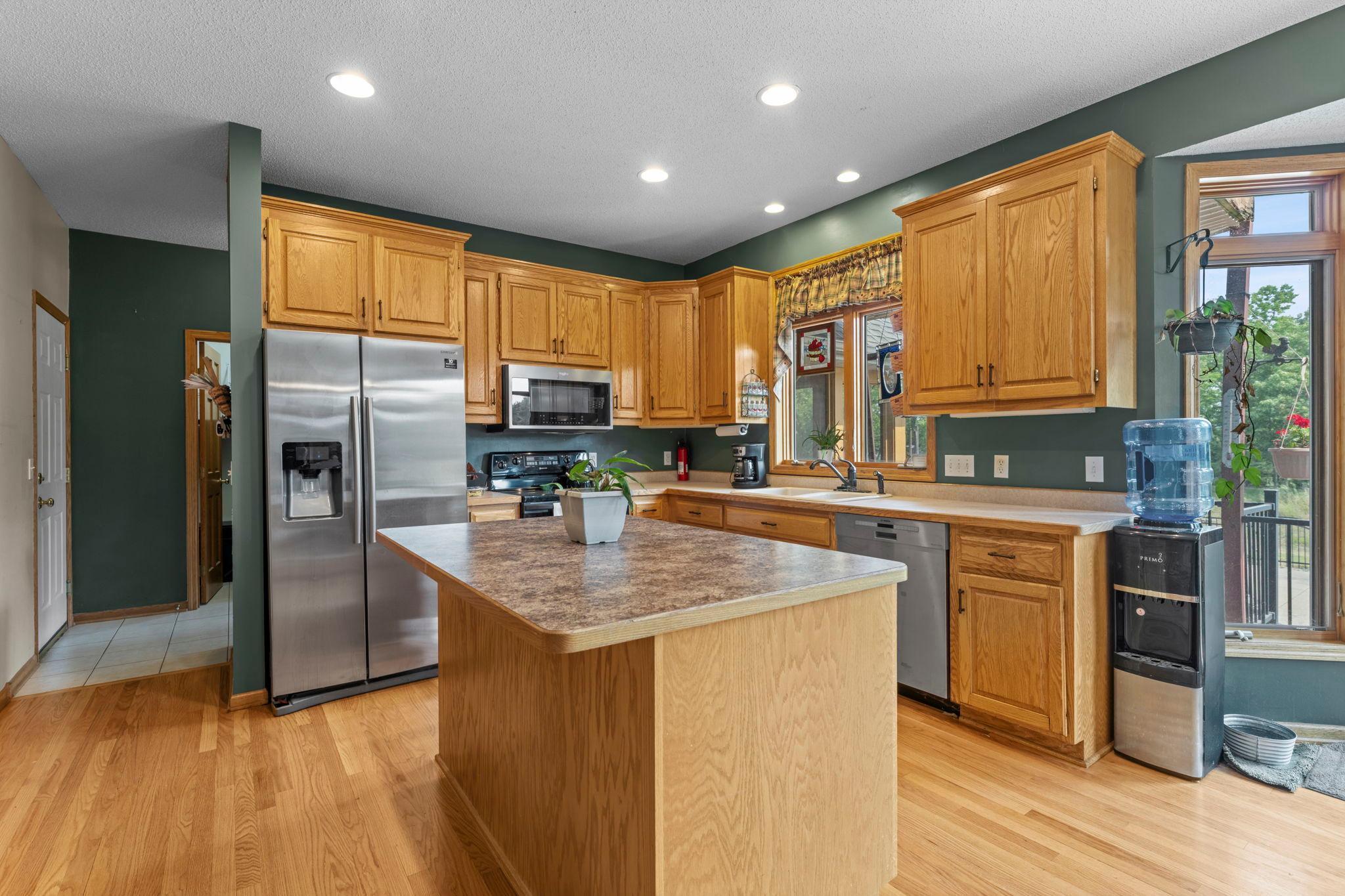 1484 Riverbluff Drive Property Photo 14