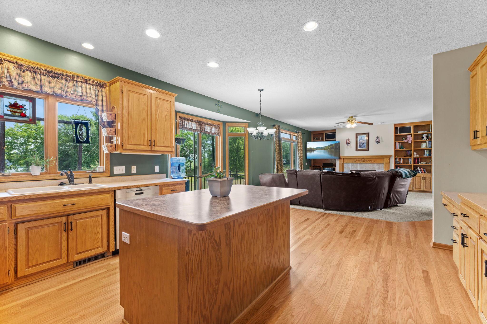 1484 Riverbluff Drive Property Photo 19