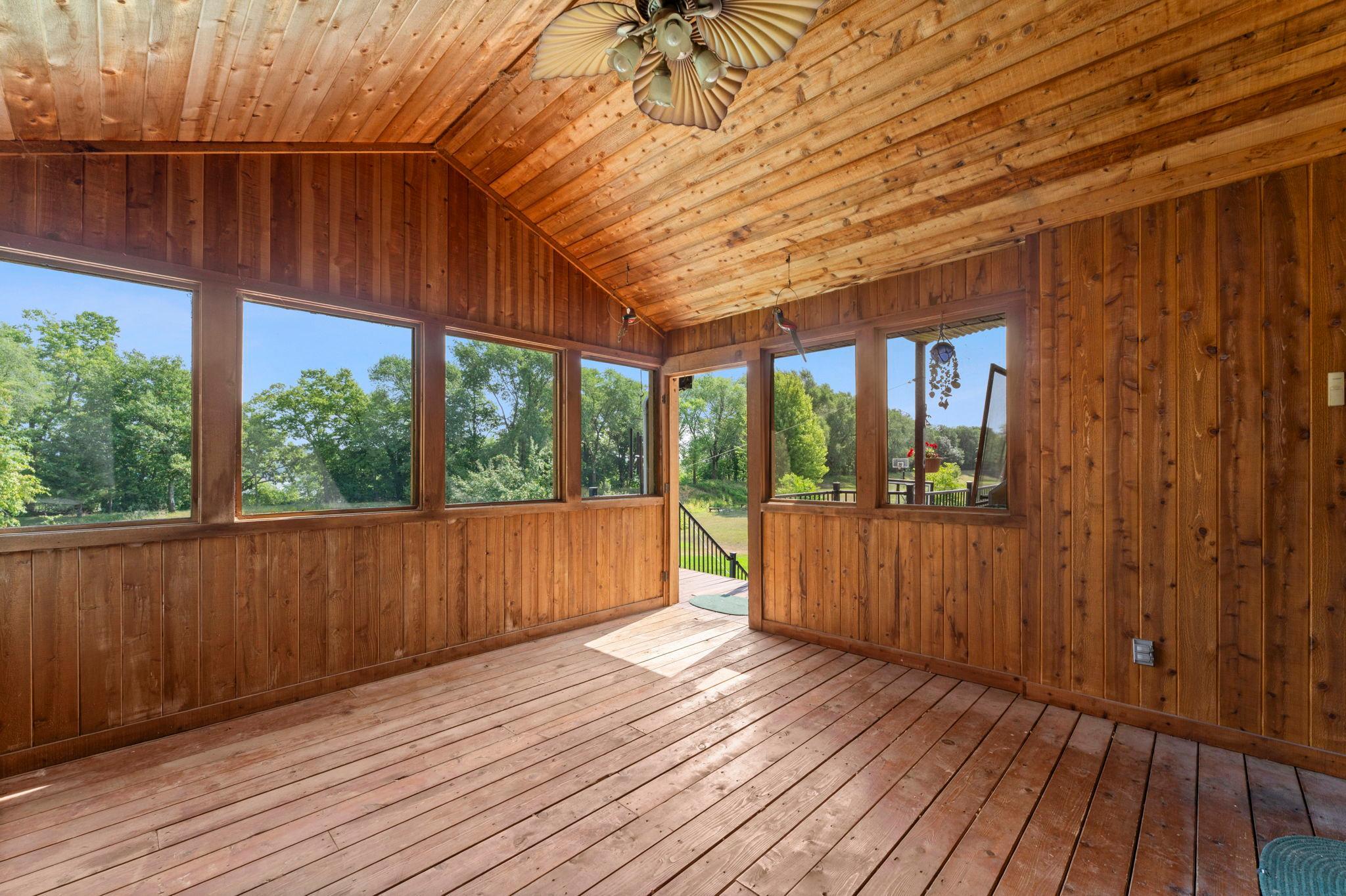 1484 Riverbluff Drive Property Photo 24