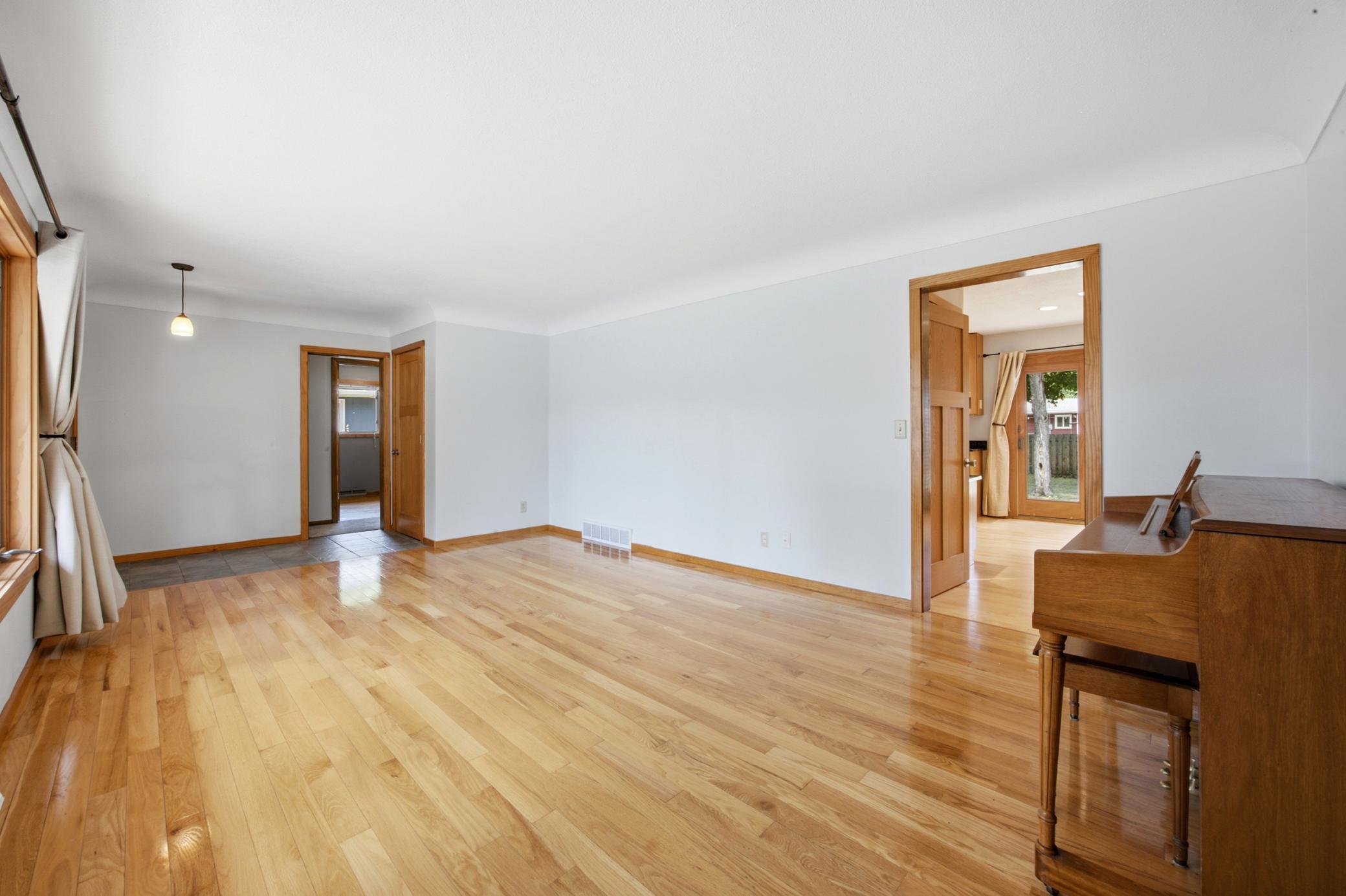 1418 22nd Avenue S Property Photo 8