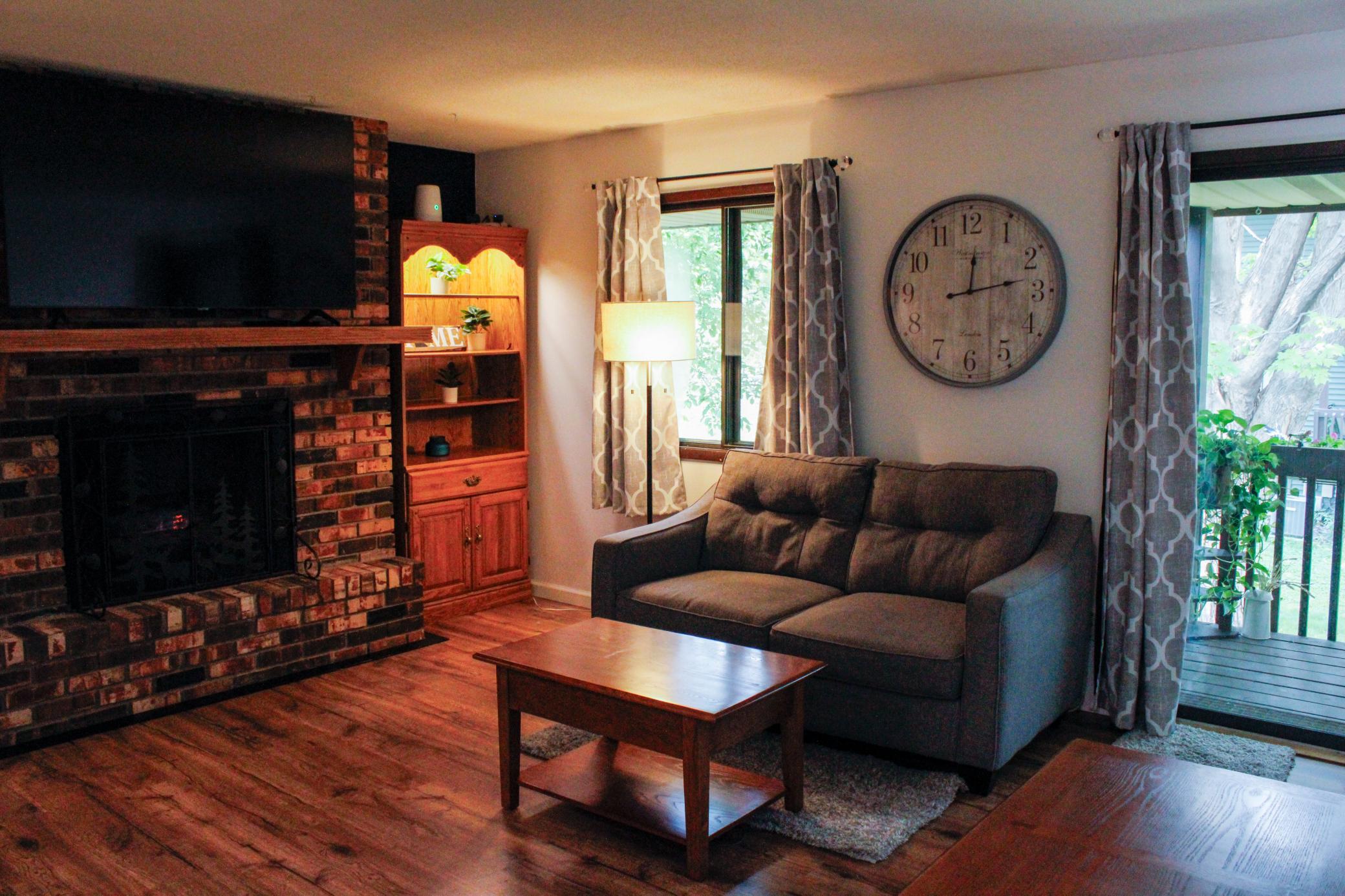 31 Marie Avenue E Property Photo 1