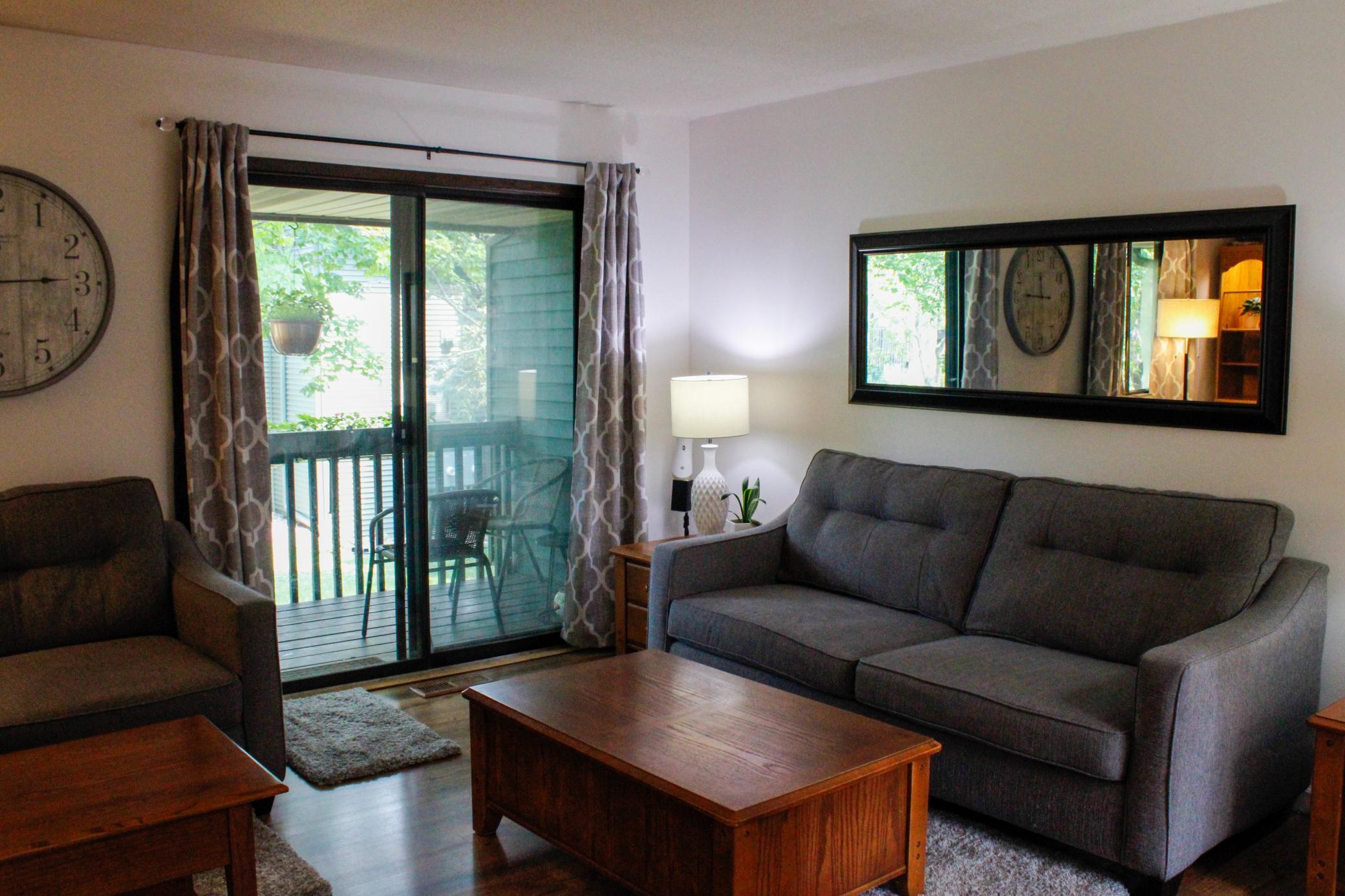 31 Marie Avenue E Property Photo 4