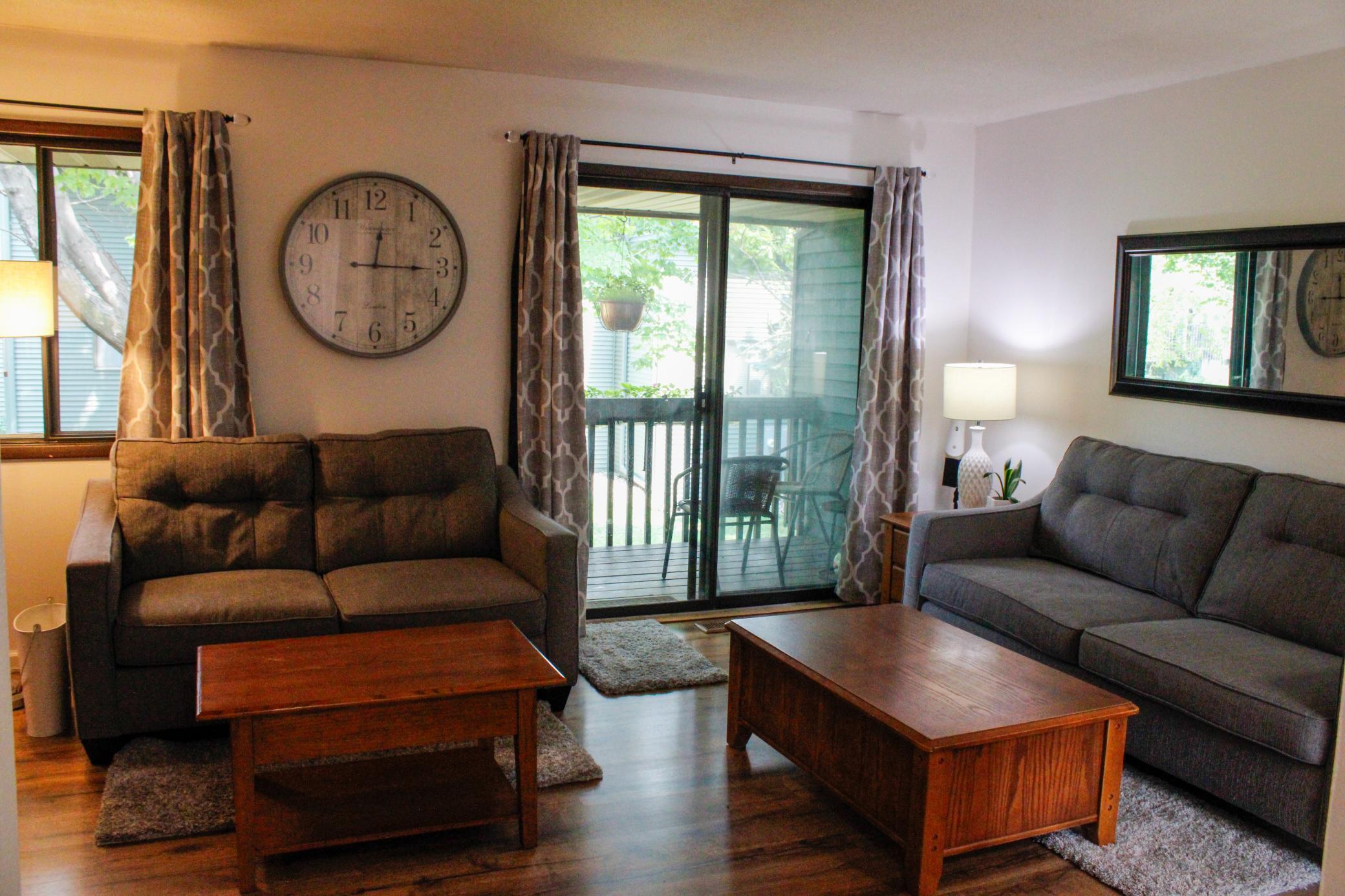 31 Marie Avenue E Property Photo 6