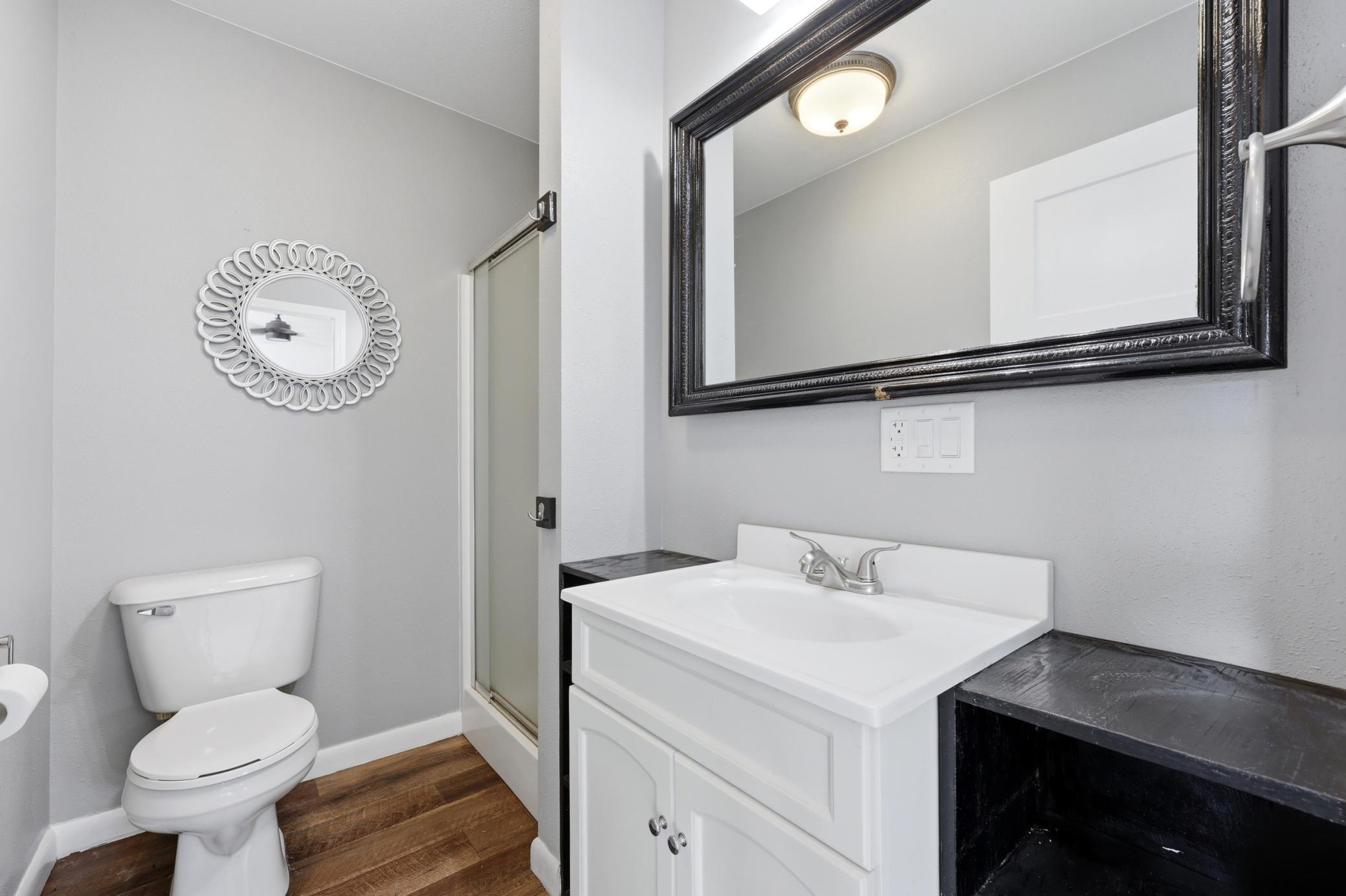 811 1st Avenue E Property Photo 27