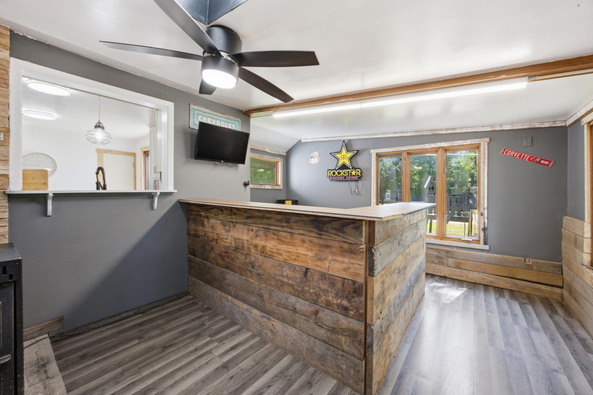 420 1st Street Property Photo 15