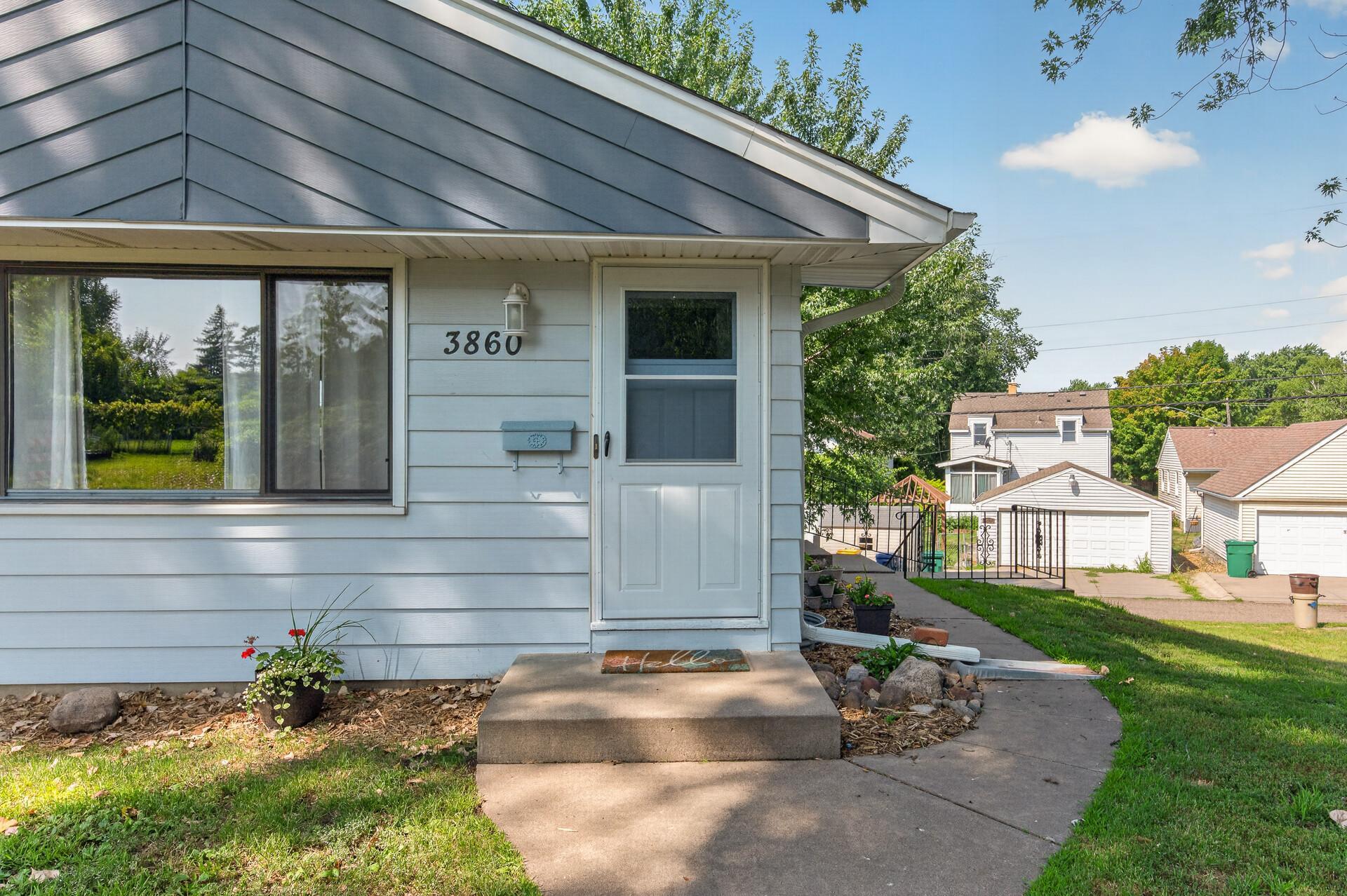 3860 2 1/2 Street Ne Property Photo 5