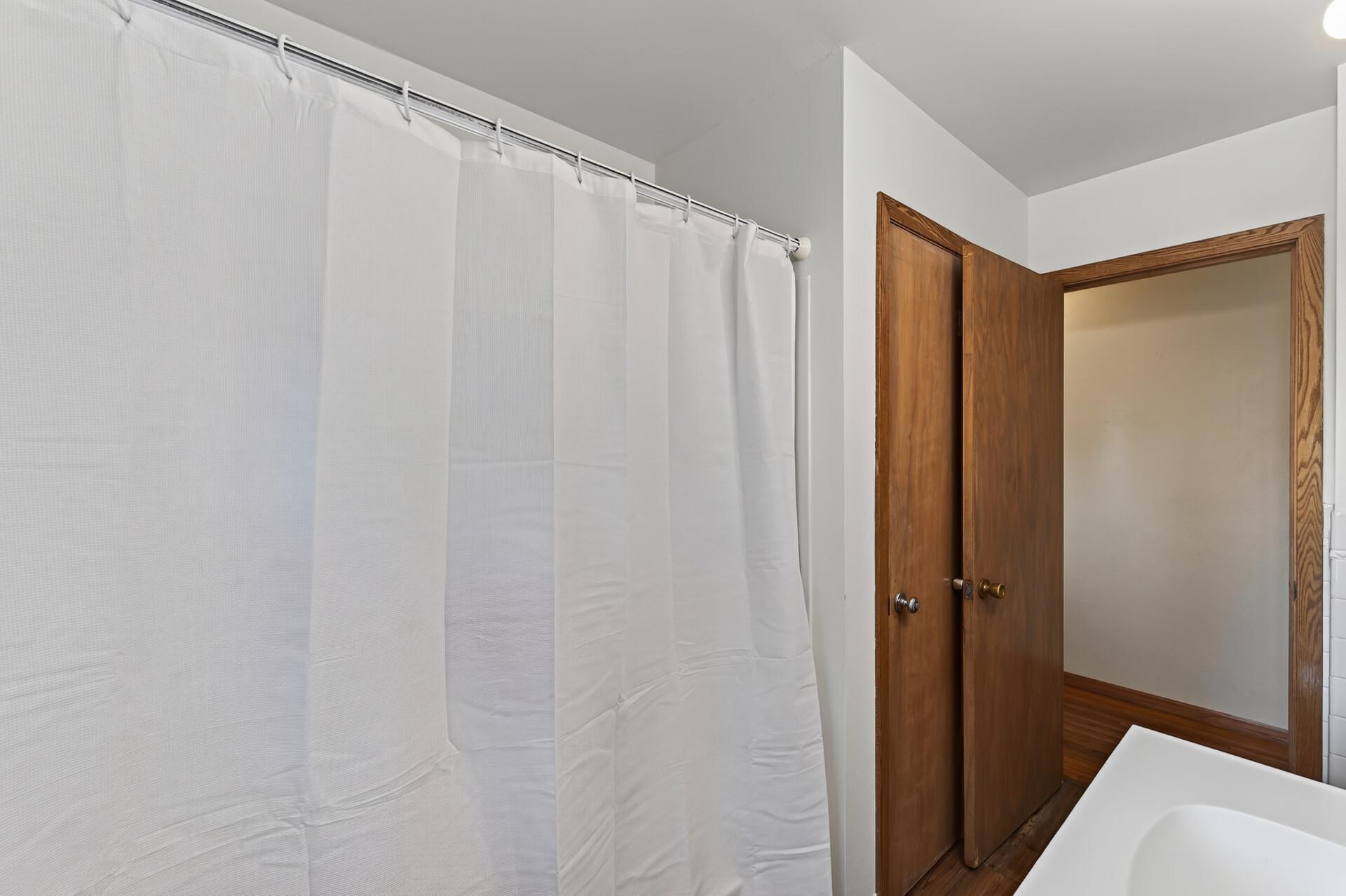 3860 2 1/2 Street Ne Property Photo 9