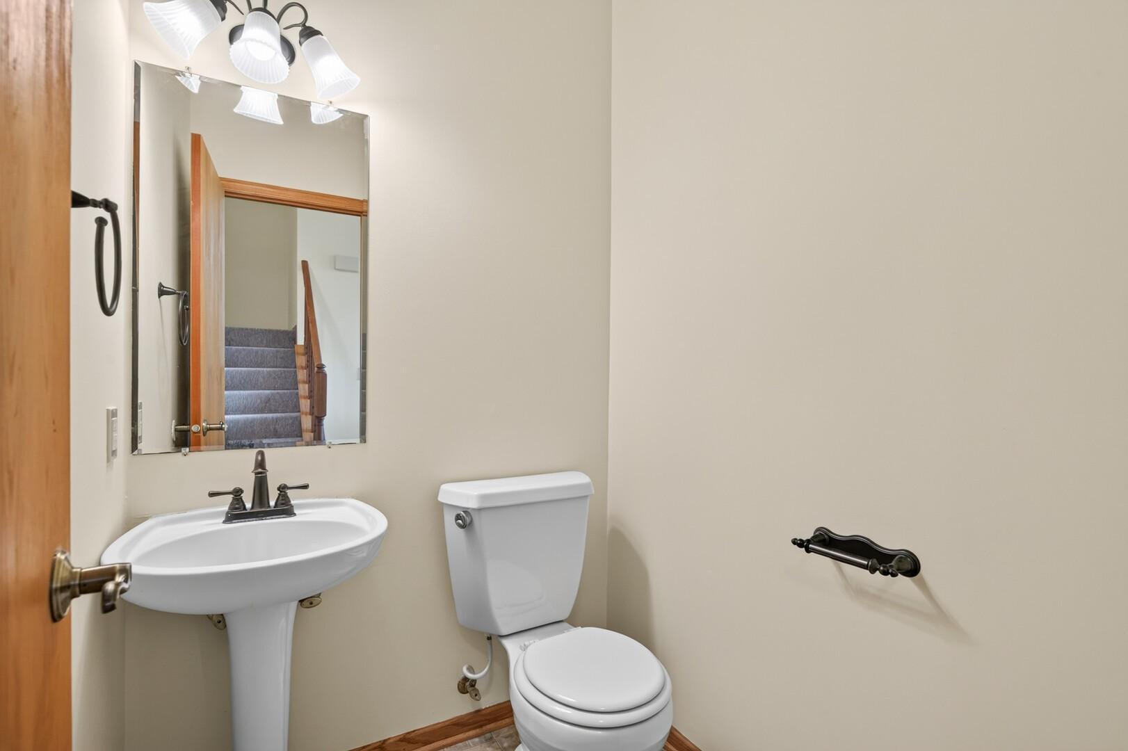 9848 Oak Shore Drive Property Photo 17