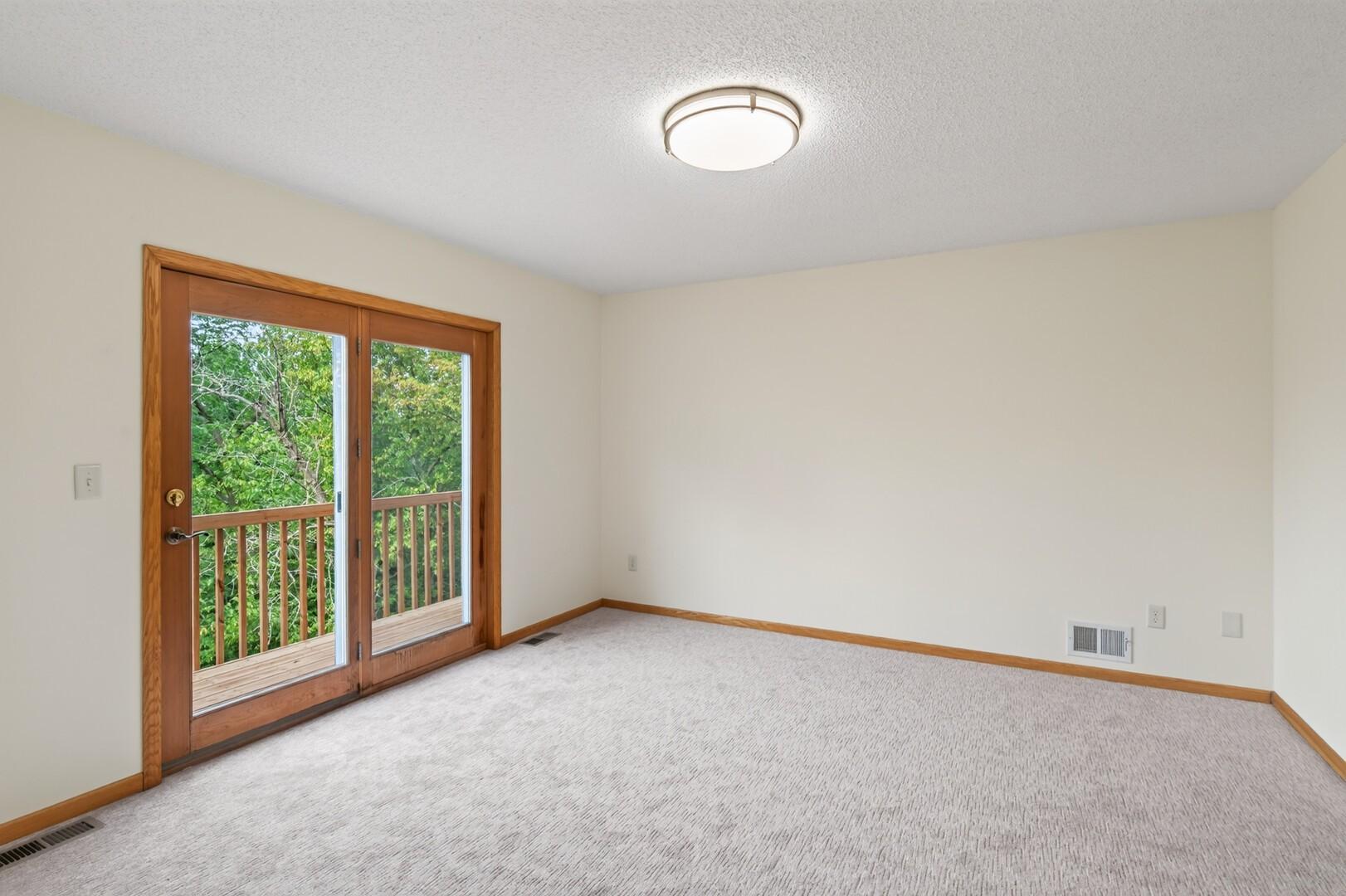9848 Oak Shore Drive Property Photo 19