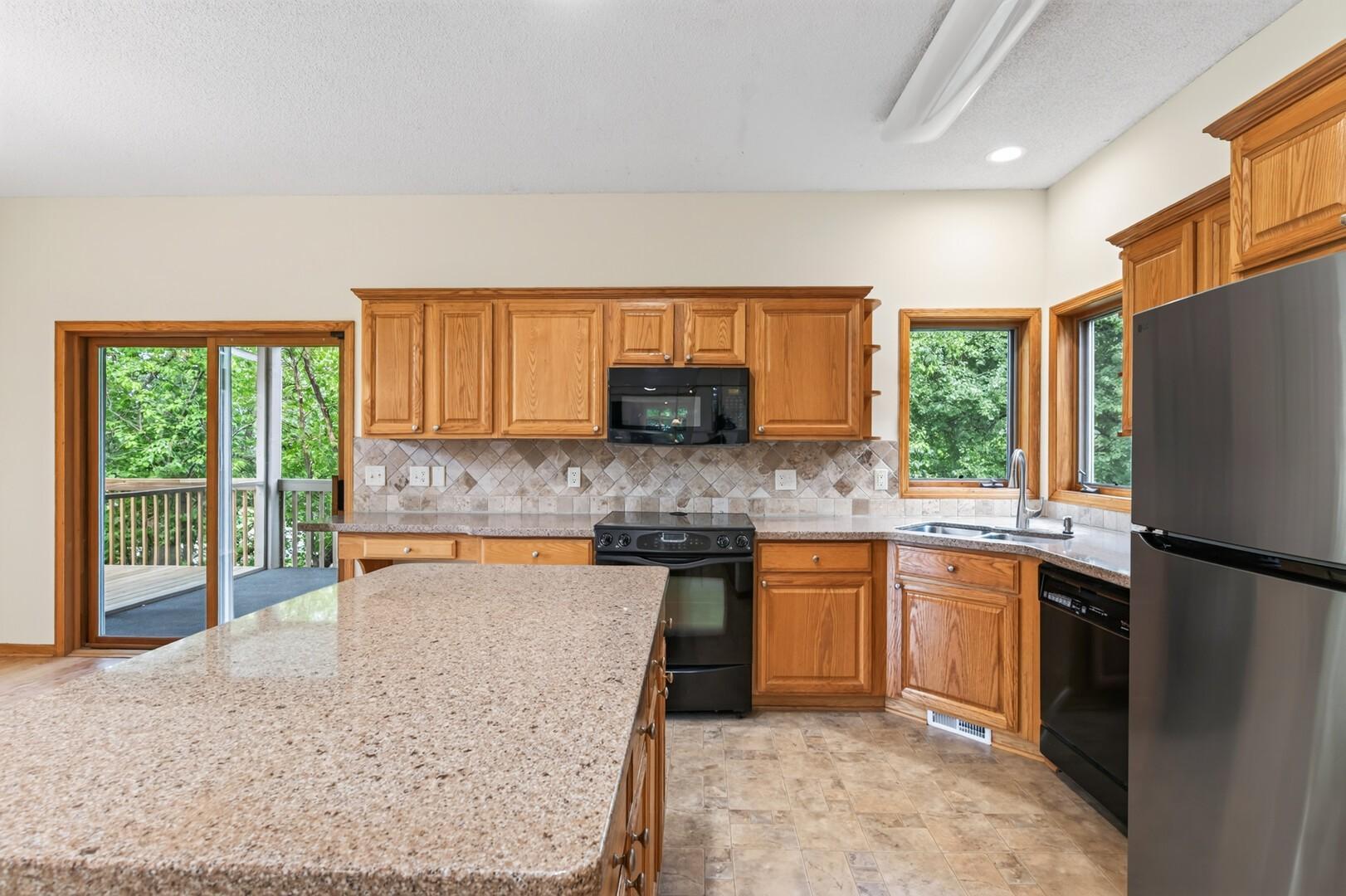 9848 Oak Shore Drive Property Photo 35